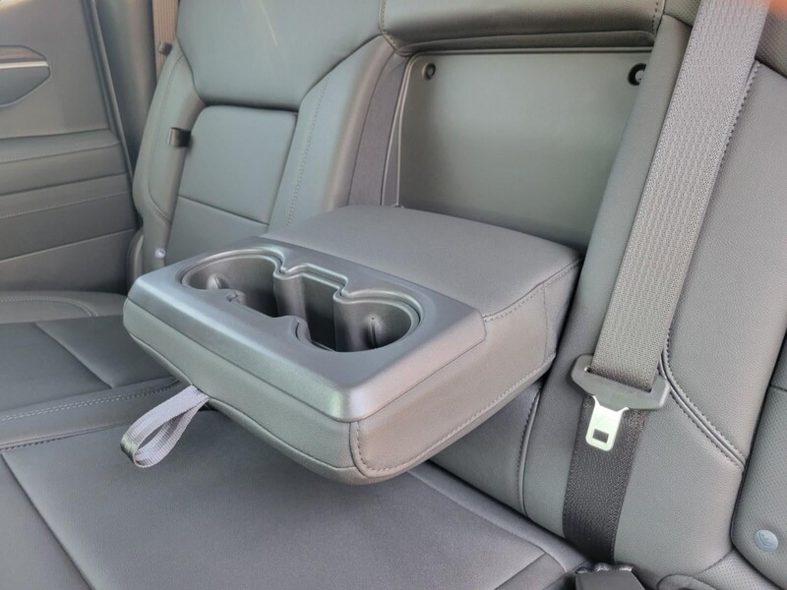 2026 GMC Sierra 1500 Crew Cab Short Box 2-Wheel Drive SLT