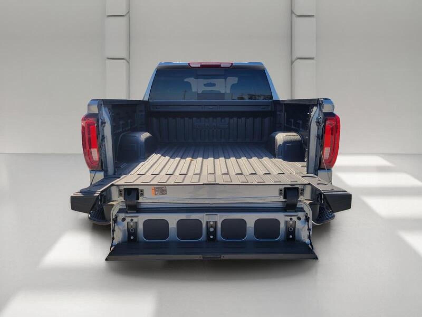 2026 GMC Sierra 1500 Crew Cab Short Box 2-Wheel Drive SLT
