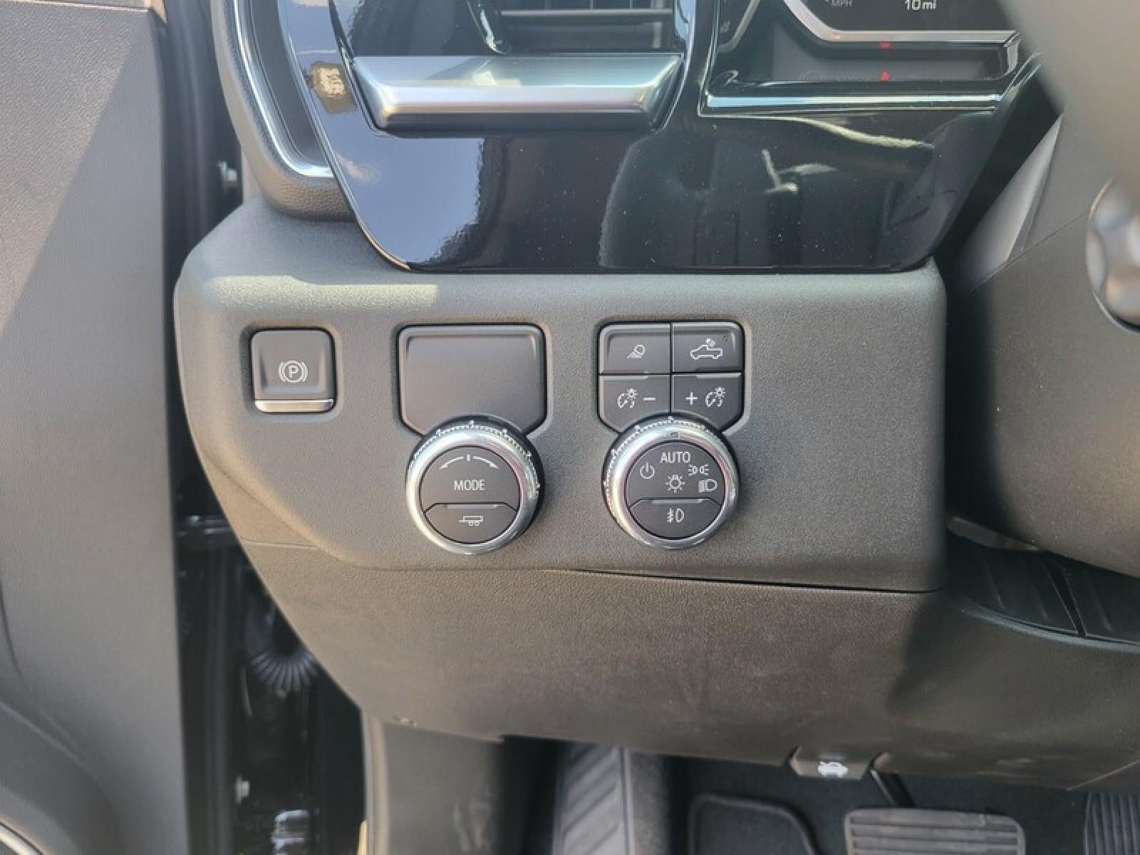 2026 GMC Sierra 1500 Crew Cab Short Box 2-Wheel Drive SLT