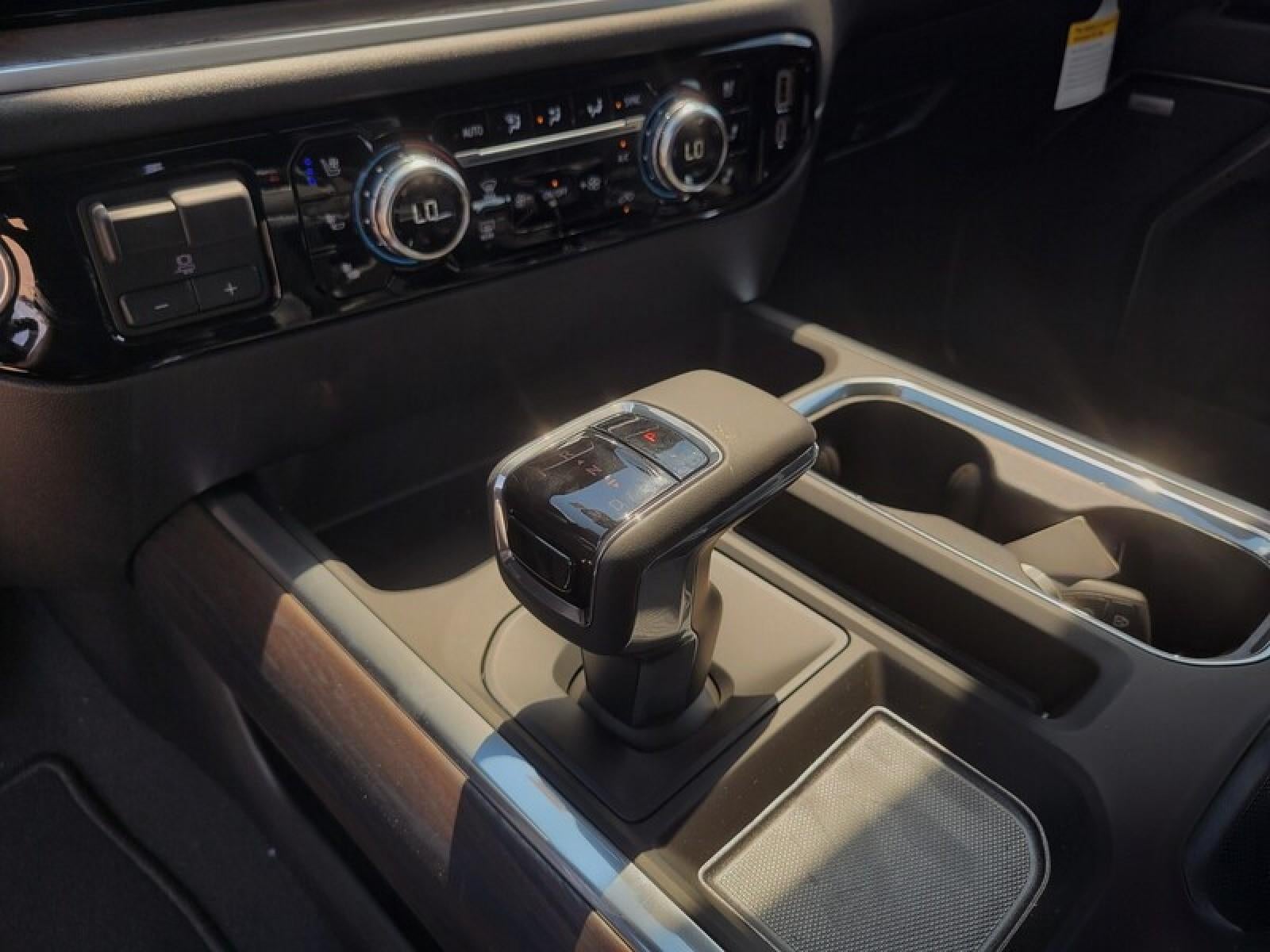 2026 GMC Sierra 1500 Crew Cab Short Box 2-Wheel Drive SLT