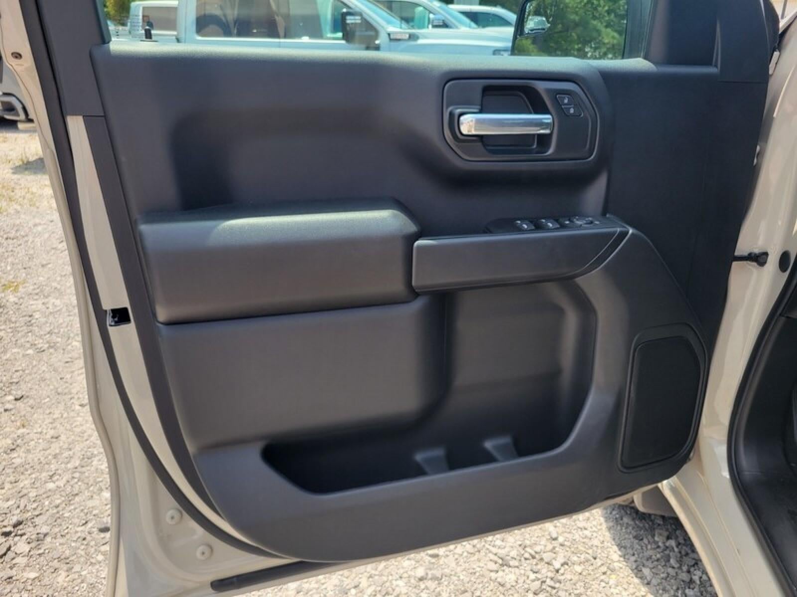 2026 GMC Sierra 1500 Crew Cab Short Box 4-Wheel Drive Pro