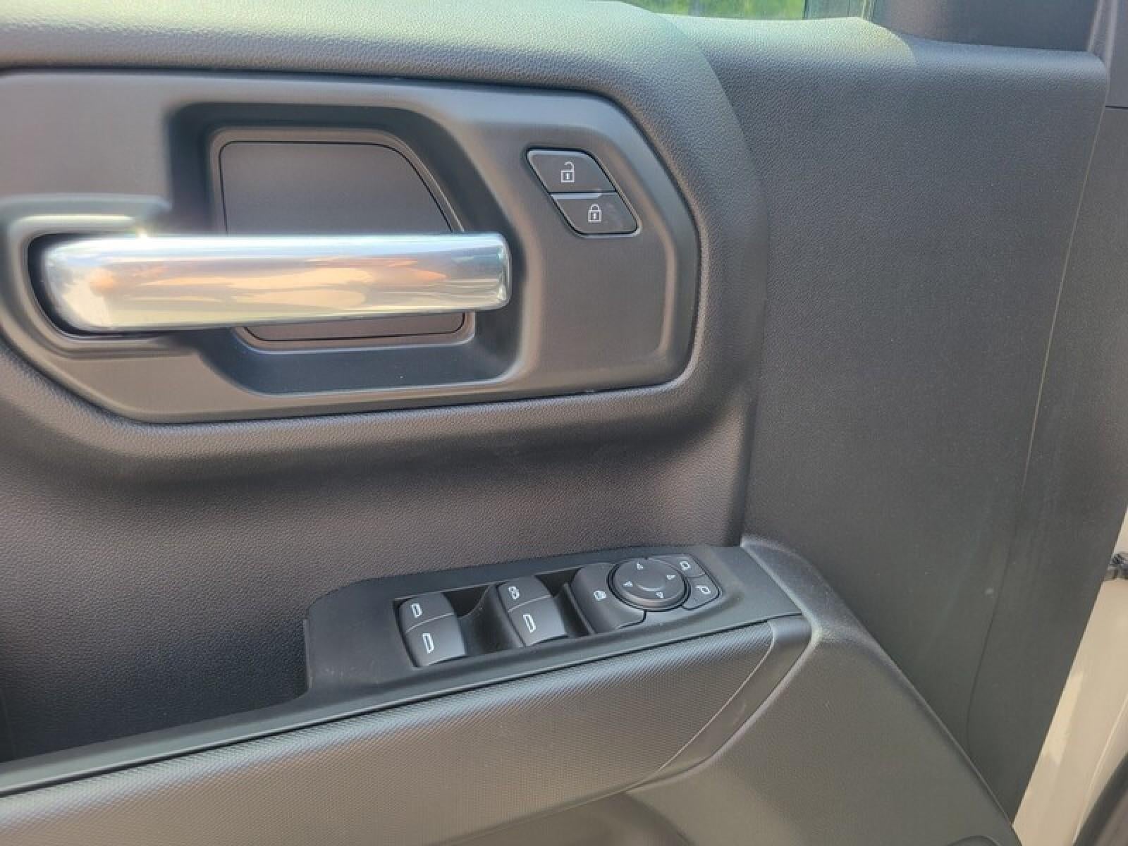 2026 GMC Sierra 1500 Crew Cab Short Box 4-Wheel Drive Pro