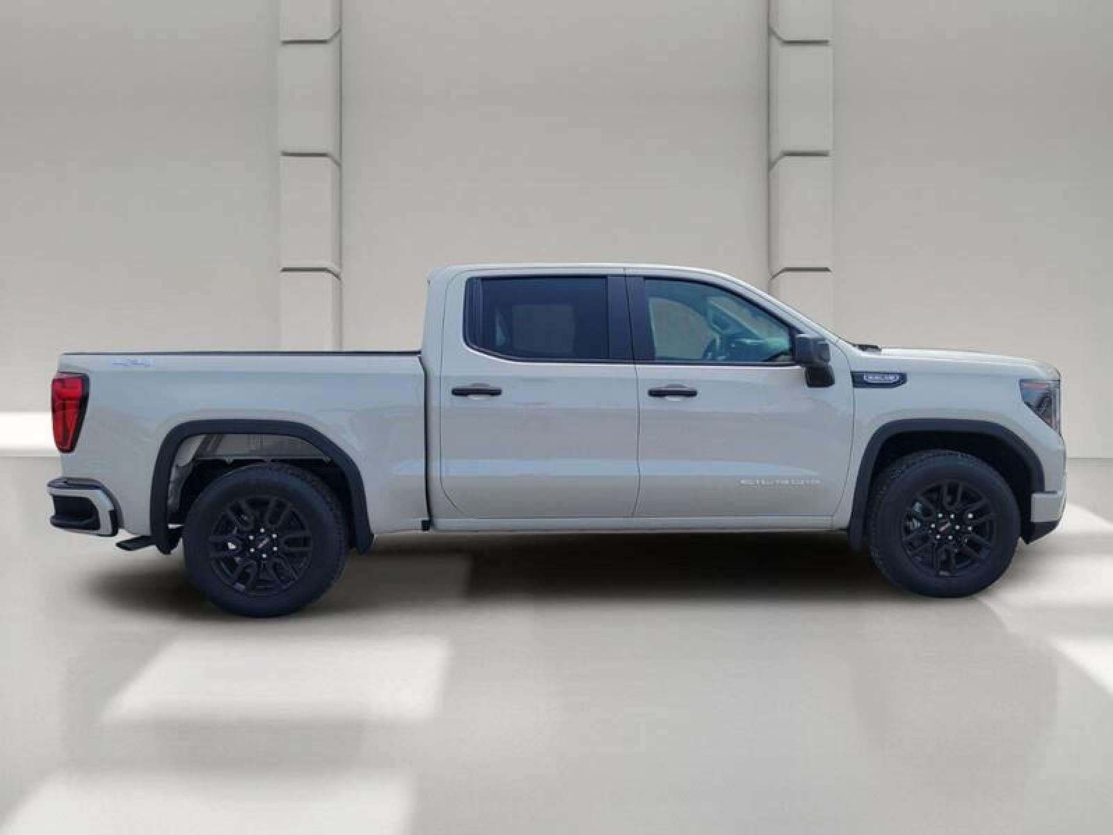 2026 GMC Sierra 1500 Crew Cab Short Box 4-Wheel Drive Pro