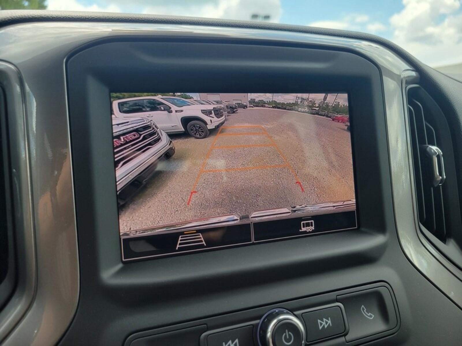 2026 GMC Sierra 1500 Crew Cab Short Box 4-Wheel Drive Pro