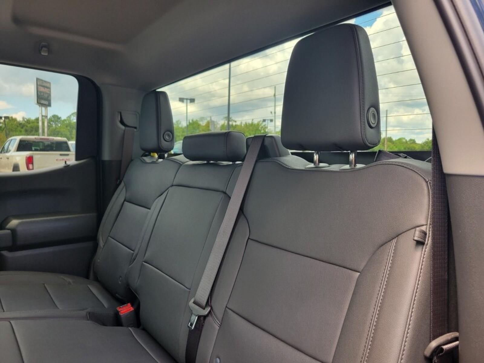 2026 GMC Sierra 1500 Crew Cab Short Box 4-Wheel Drive Pro