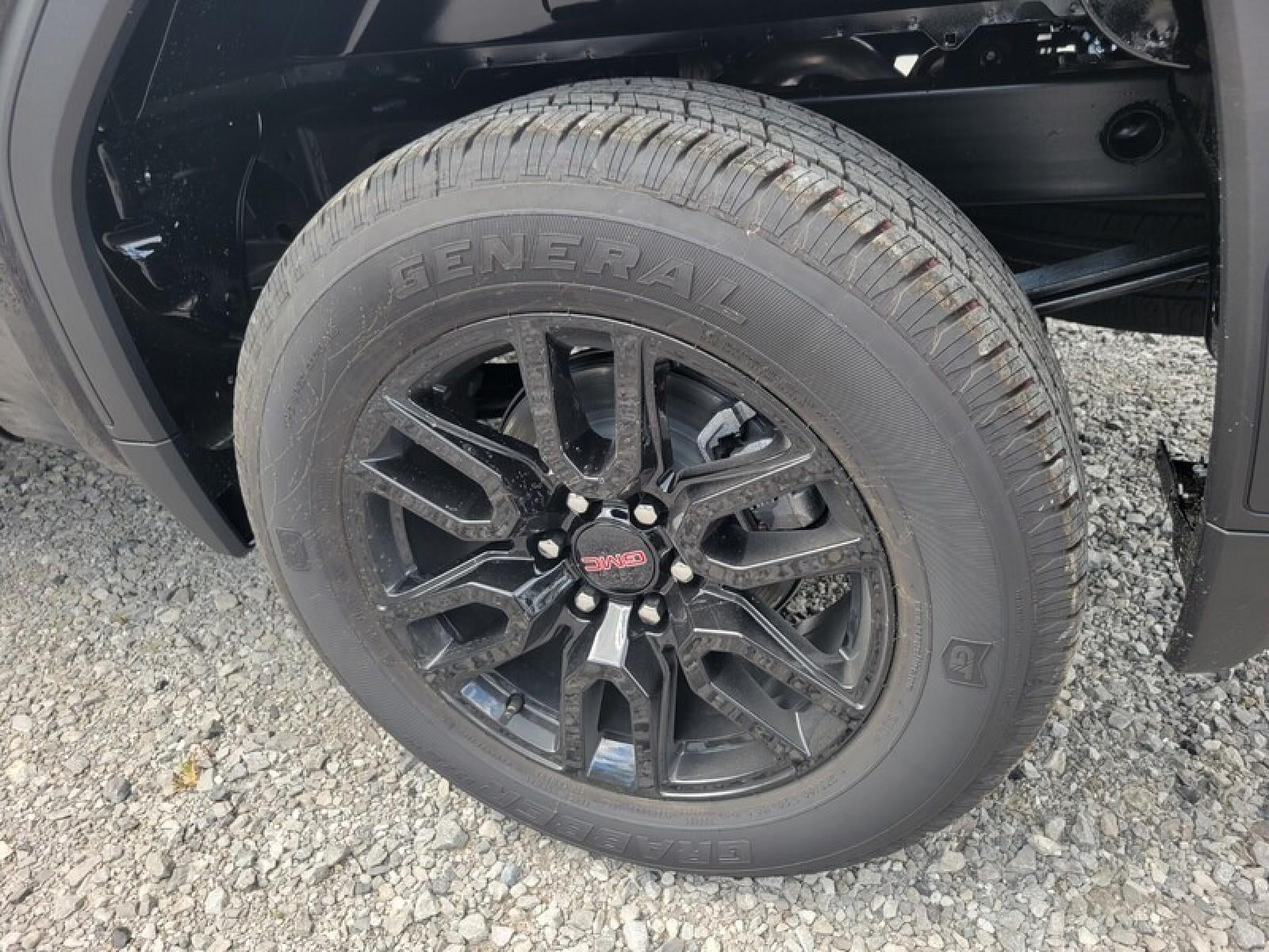 2026 GMC Sierra 1500 Crew Cab Short Box 4-Wheel Drive Pro