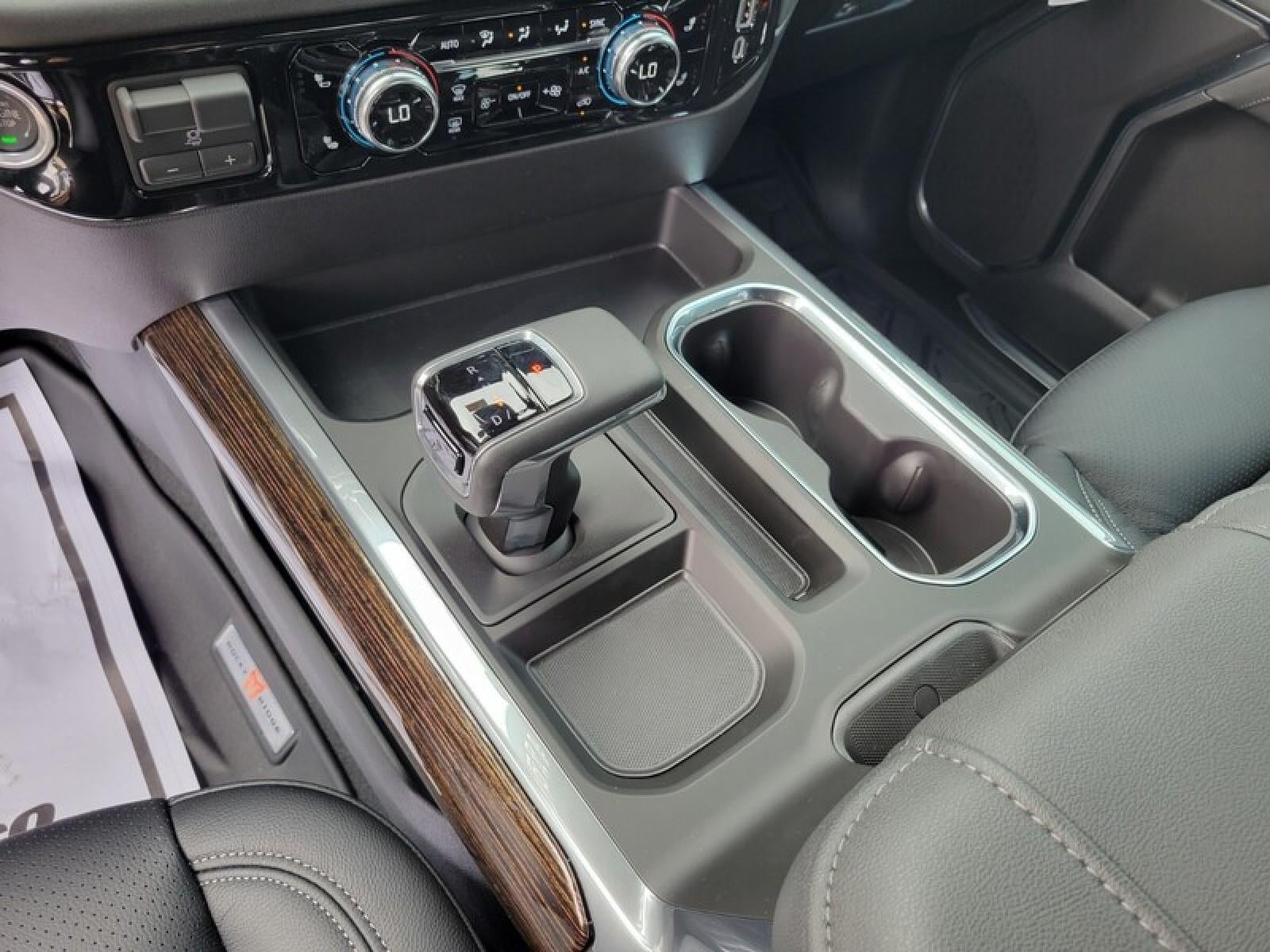 2026 GMC Sierra 1500 Crew Cab Short Box 4-Wheel Drive Elevation 3SB