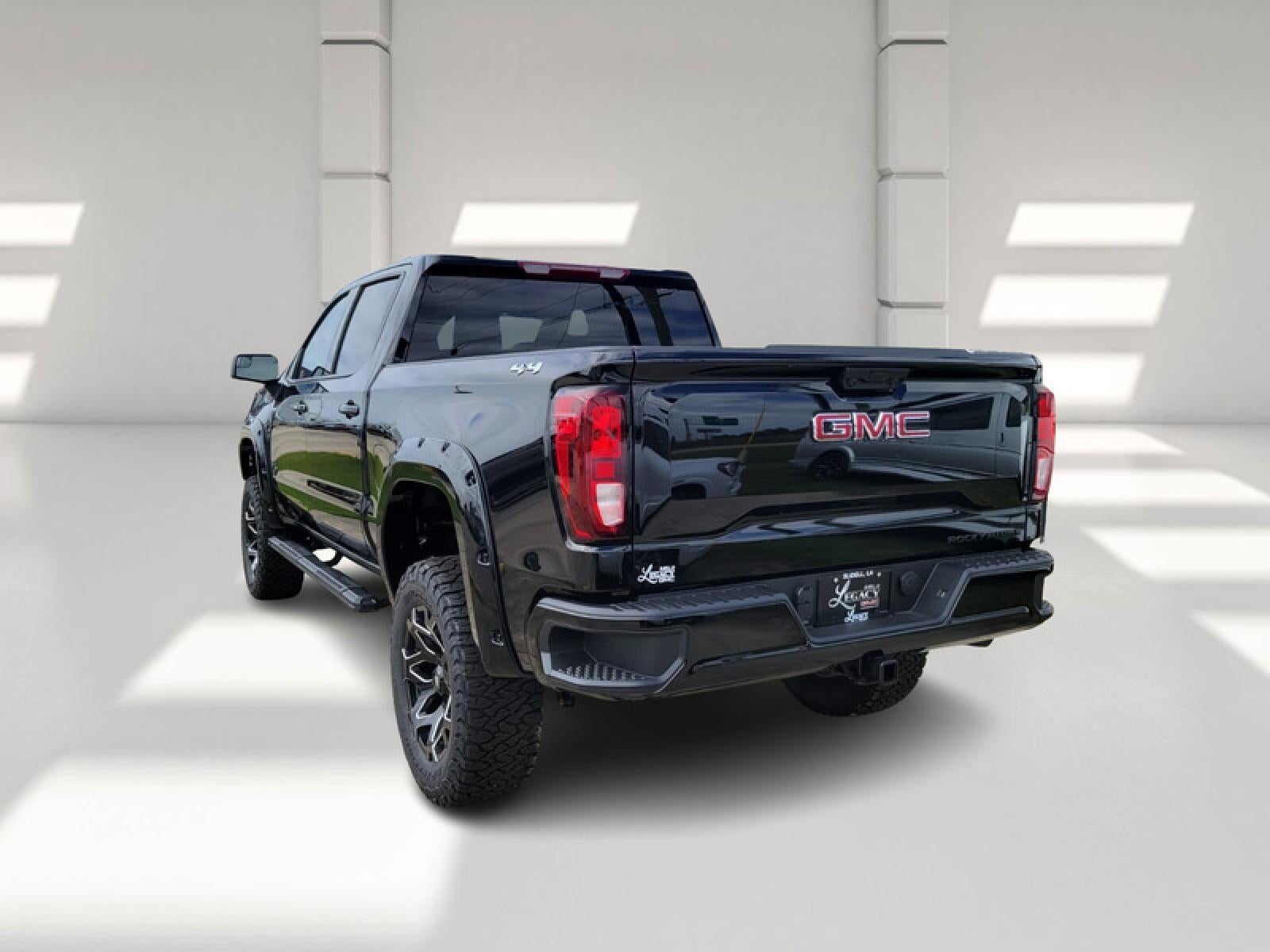 2026 GMC Sierra 1500 Crew Cab Short Box 4-Wheel Drive Elevation 3SB
