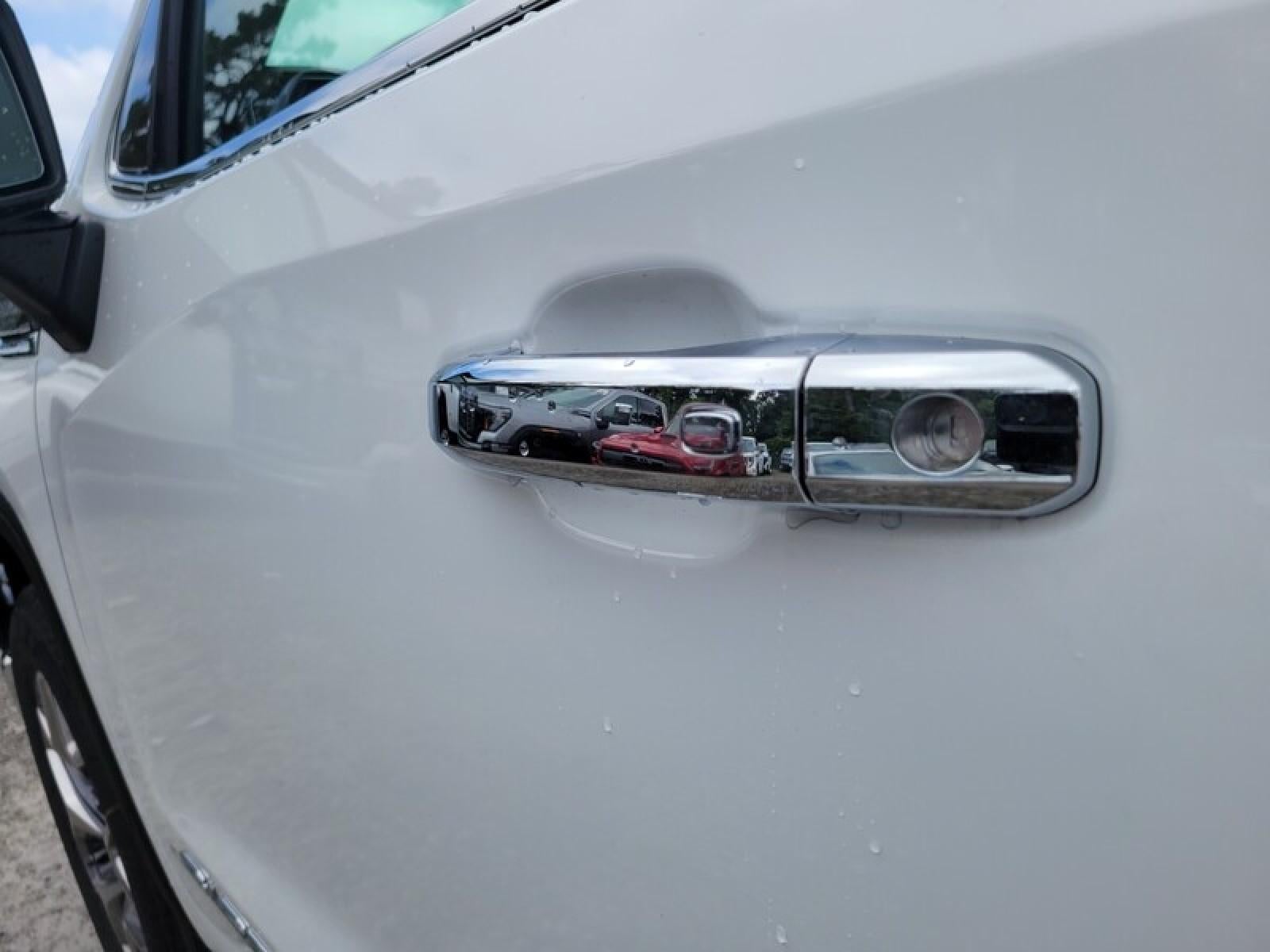 2026 GMC Sierra 1500 Crew Cab Short Box 4-Wheel Drive SLT