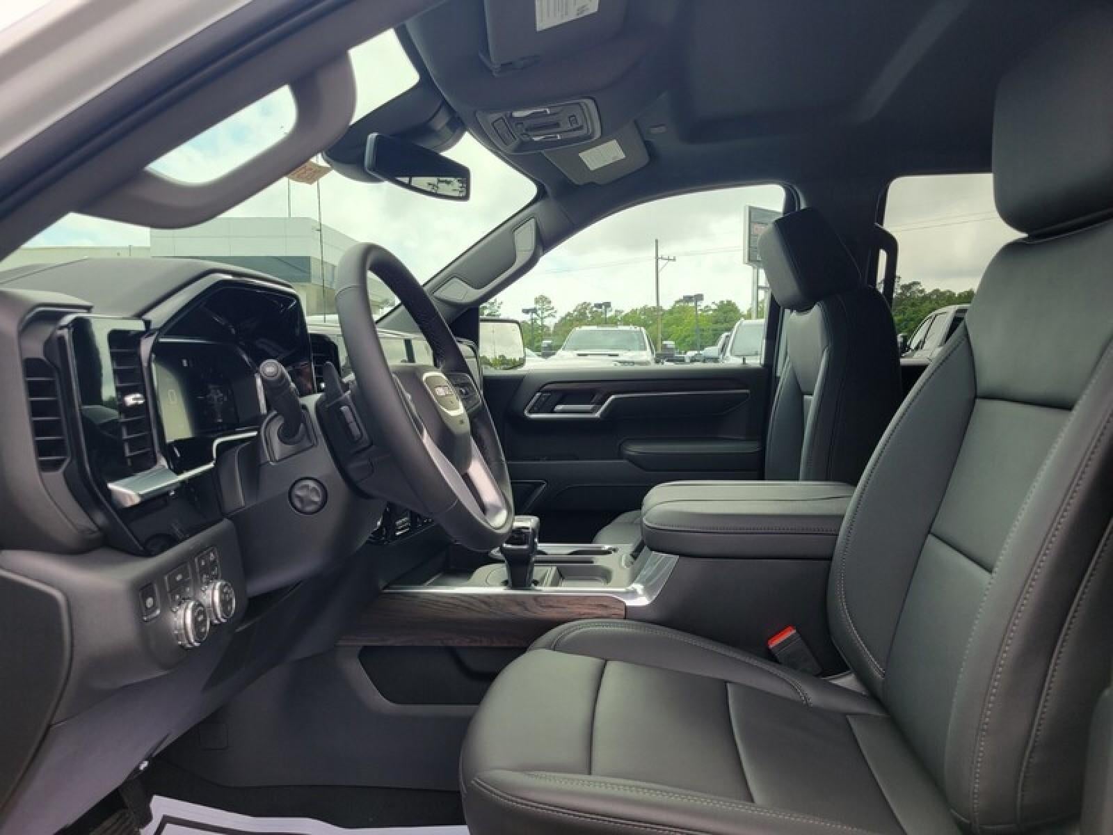 2026 GMC Sierra 1500 Crew Cab Short Box 4-Wheel Drive SLT