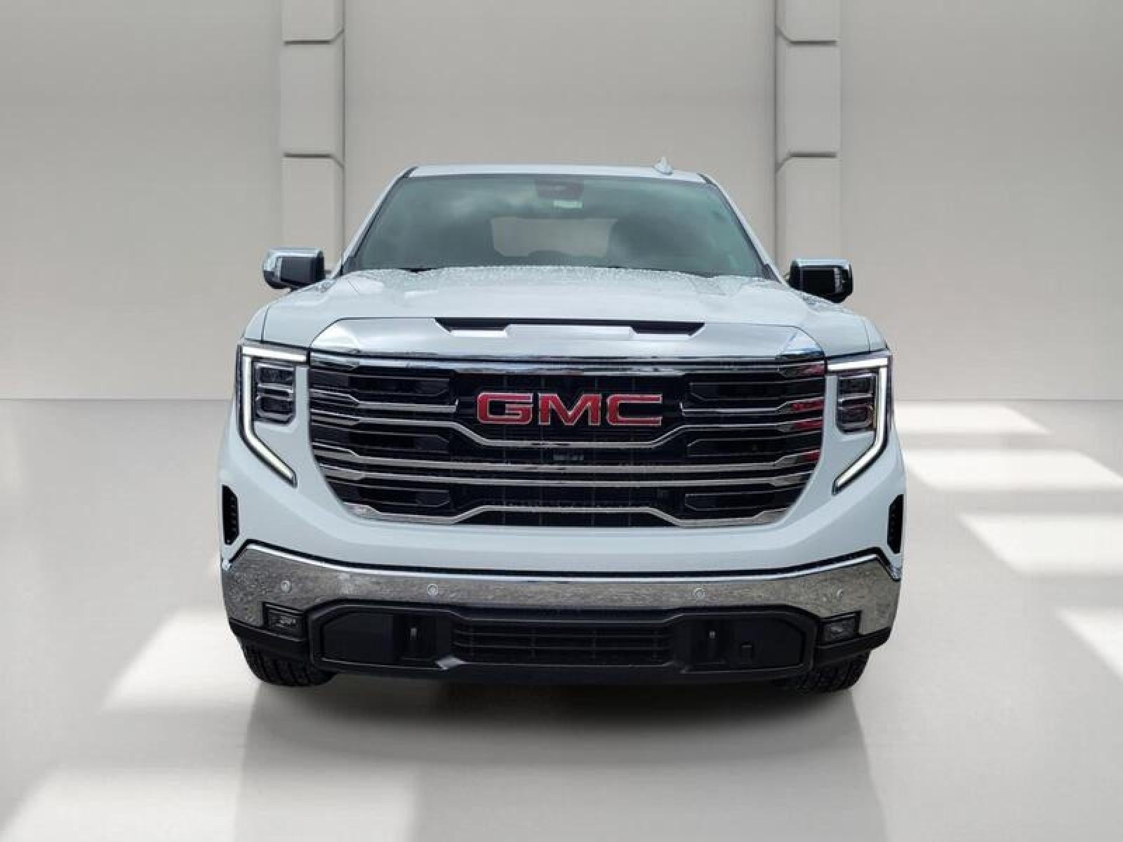 2026 GMC Sierra 1500 Crew Cab Short Box 4-Wheel Drive SLT