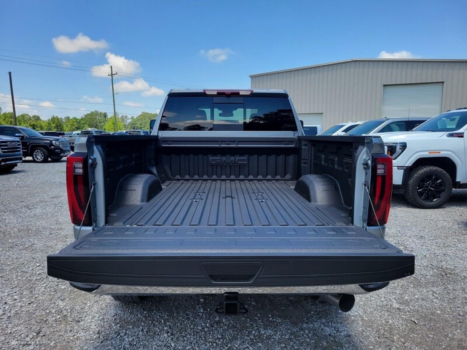 2026 GMC Sierra 1500 Crew Cab Short Box 4-Wheel Drive SLT
