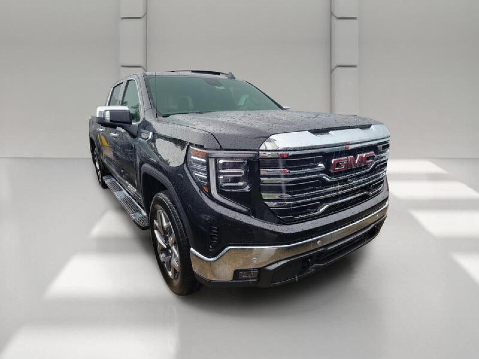 2026 GMC Sierra 1500 Crew Cab Short Box 4-Wheel Drive SLT