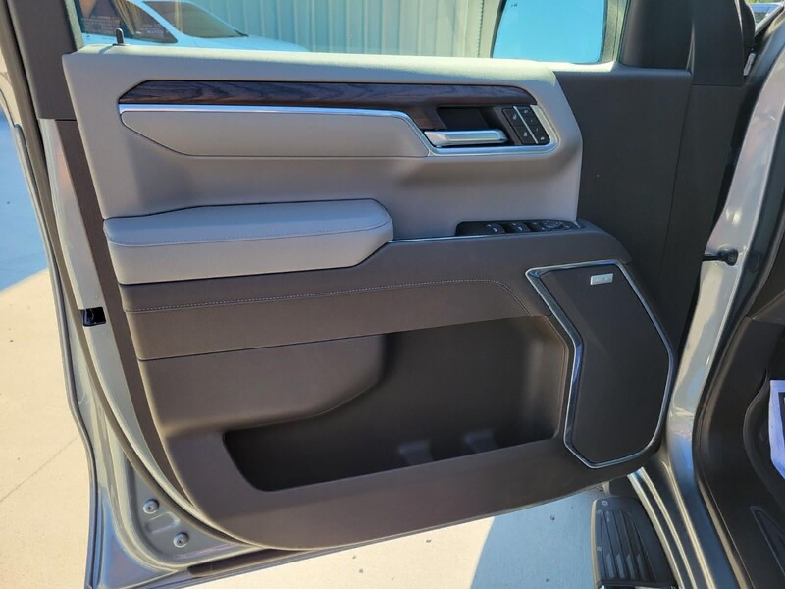 2026 GMC Sierra 1500 Crew Cab Short Box 4-Wheel Drive SLT