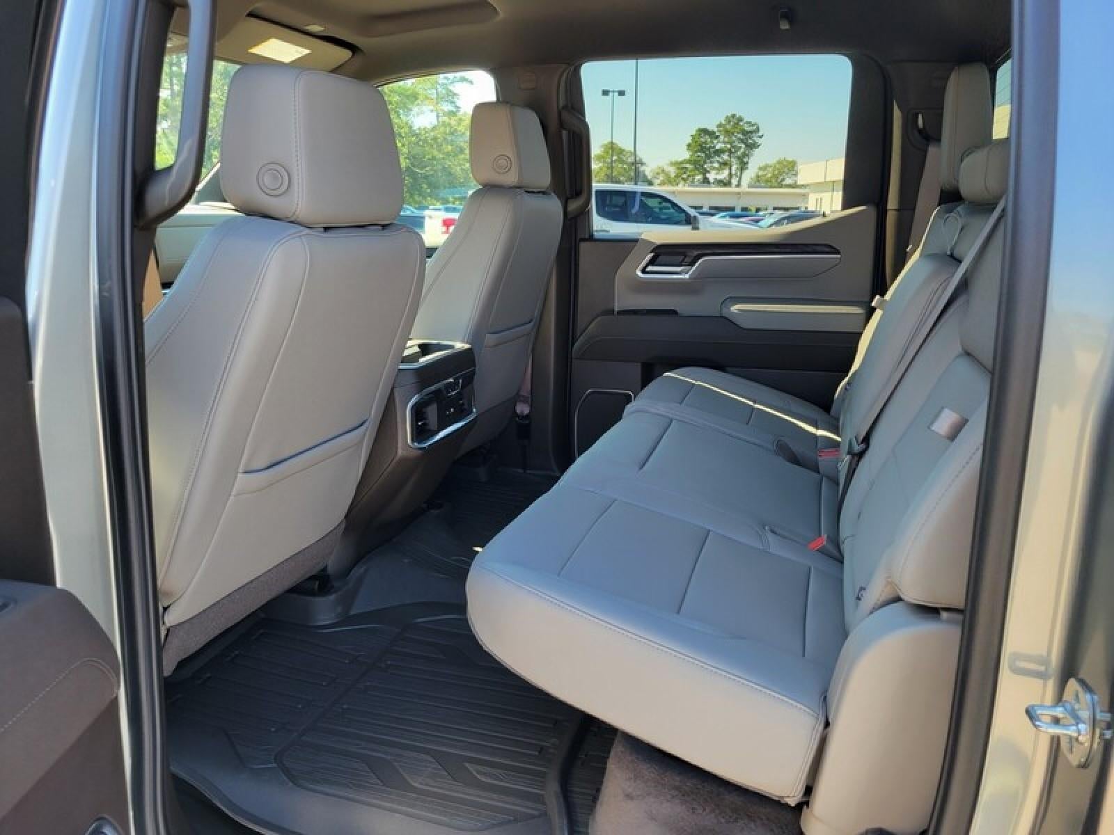 2026 GMC Sierra 1500 Crew Cab Short Box 4-Wheel Drive SLT