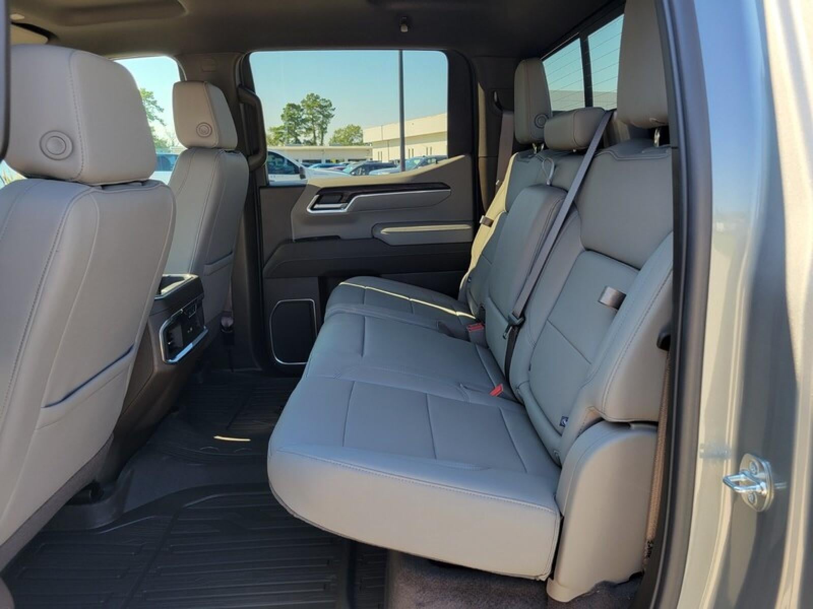 2026 GMC Sierra 1500 Crew Cab Short Box 4-Wheel Drive SLT