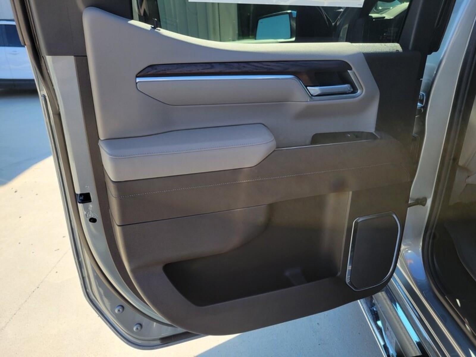 2026 GMC Sierra 1500 Crew Cab Short Box 4-Wheel Drive SLT