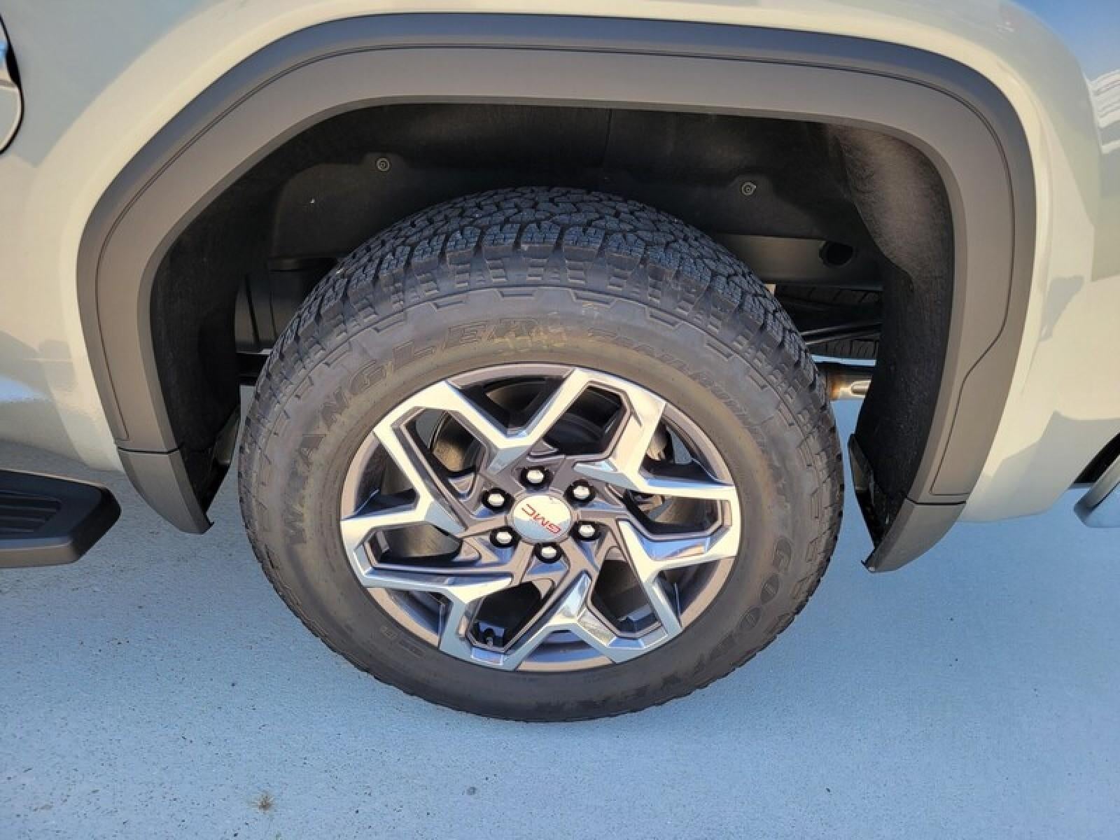 2026 GMC Sierra 1500 Crew Cab Short Box 4-Wheel Drive SLT