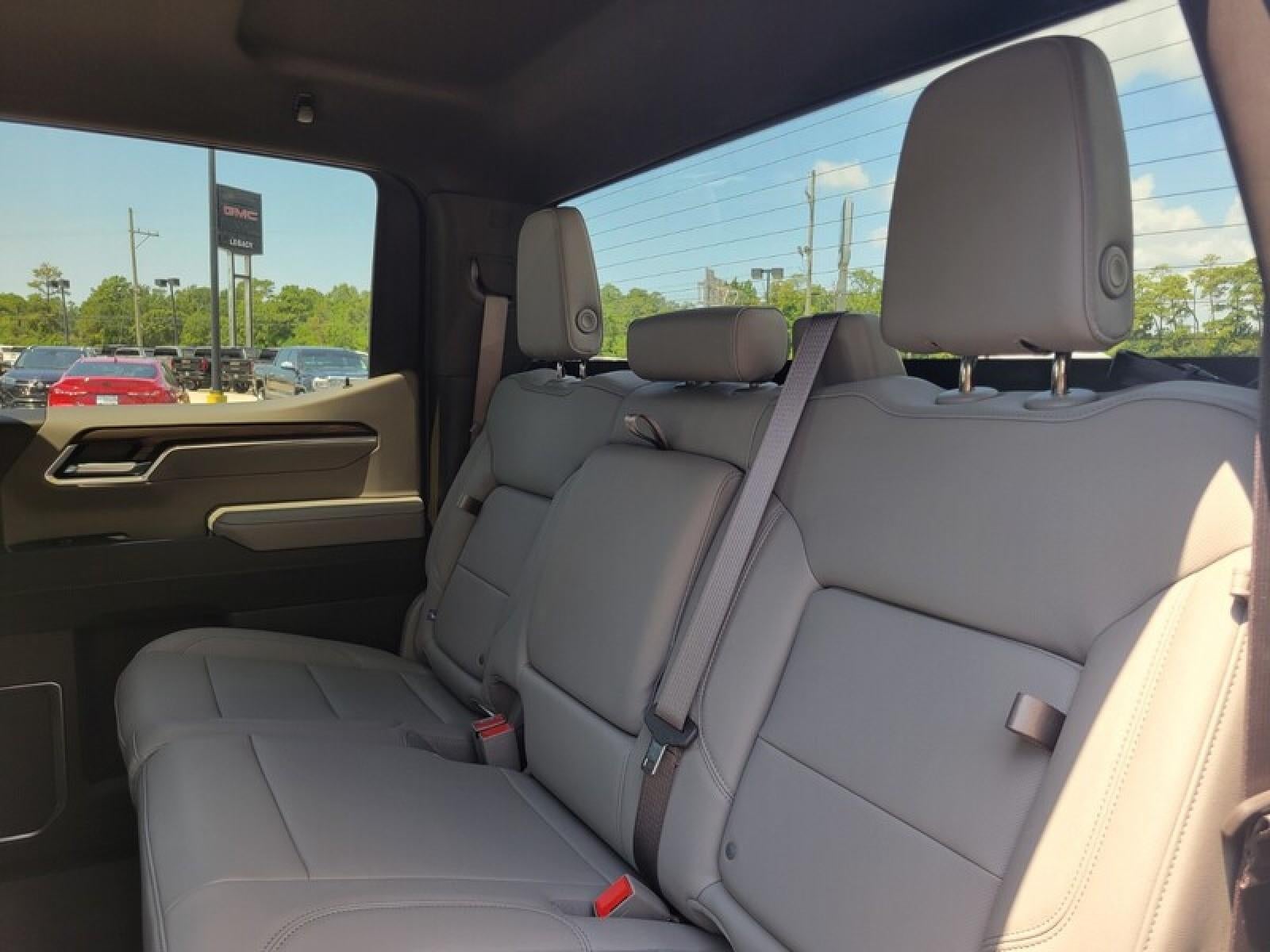 2026 GMC Sierra 1500 Crew Cab Short Box 4-Wheel Drive SLT