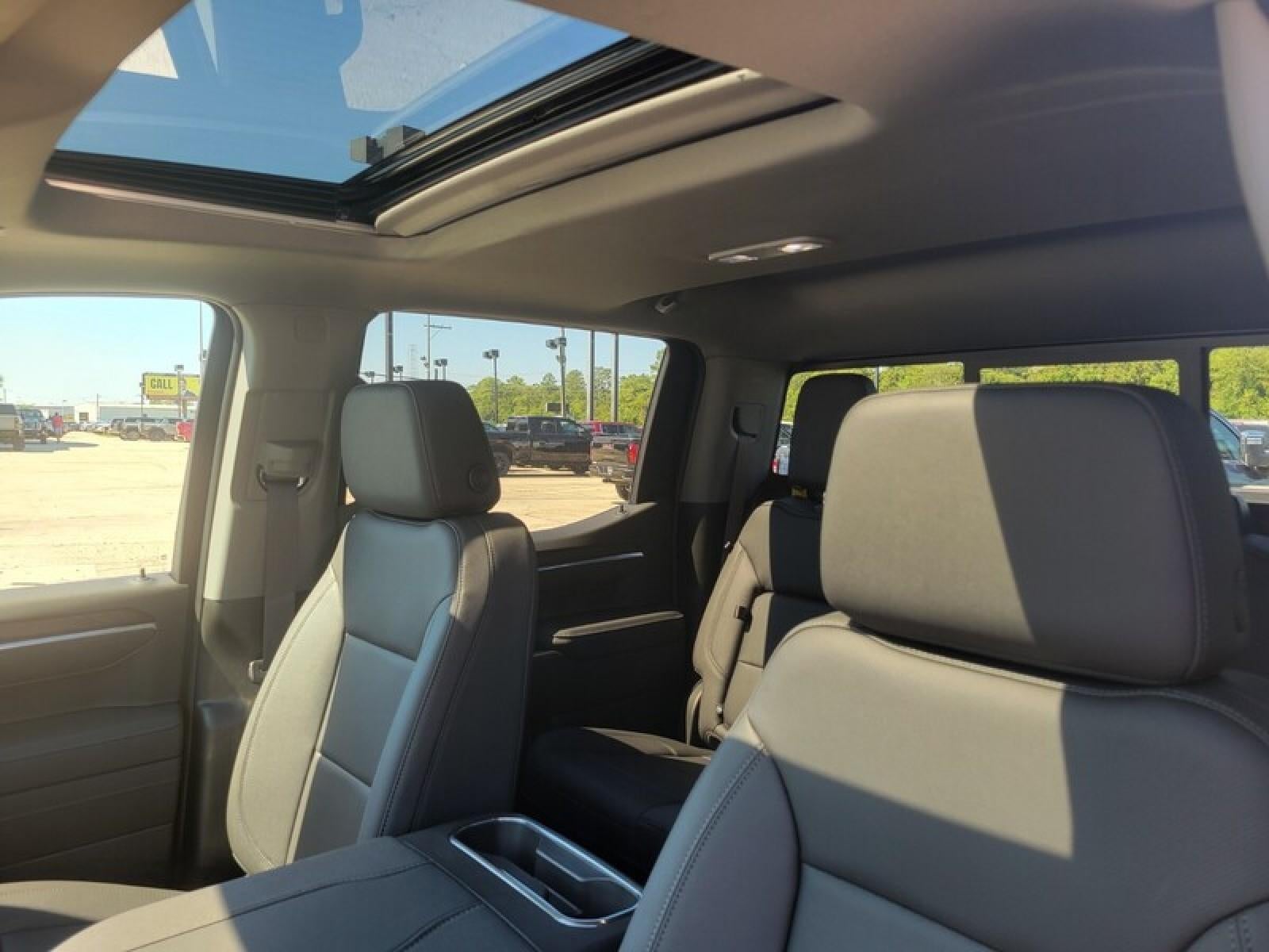 2026 GMC Sierra 1500 Crew Cab Short Box 4-Wheel Drive SLT