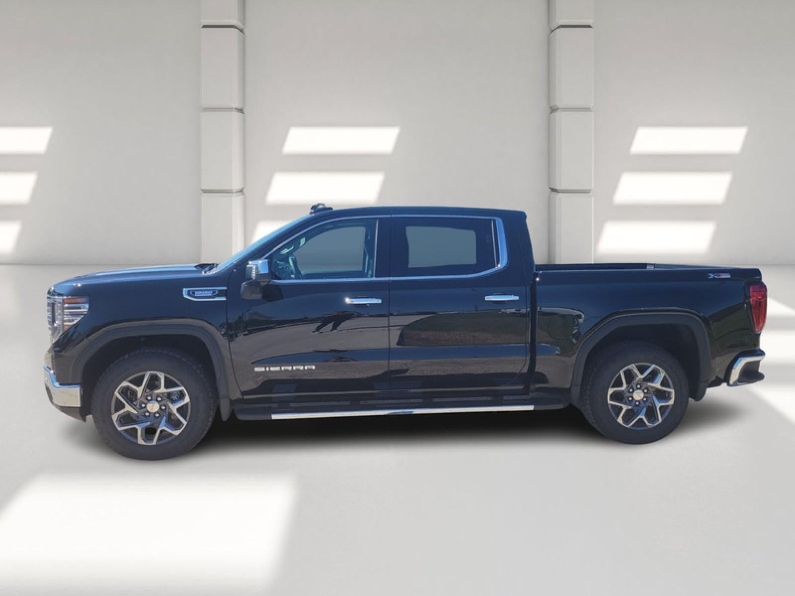 2026 GMC Sierra 1500 Crew Cab Short Box 4-Wheel Drive SLT