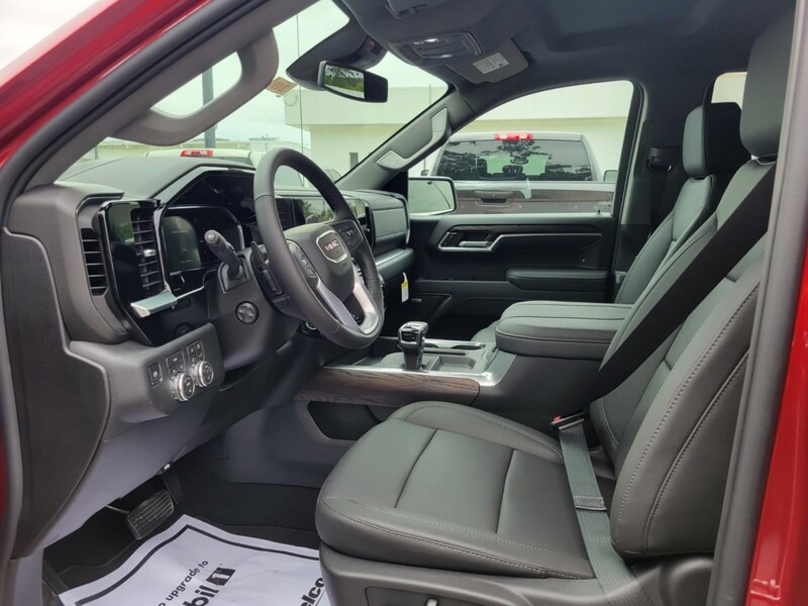 2026 GMC Sierra 1500 Crew Cab Short Box 4-Wheel Drive SLT