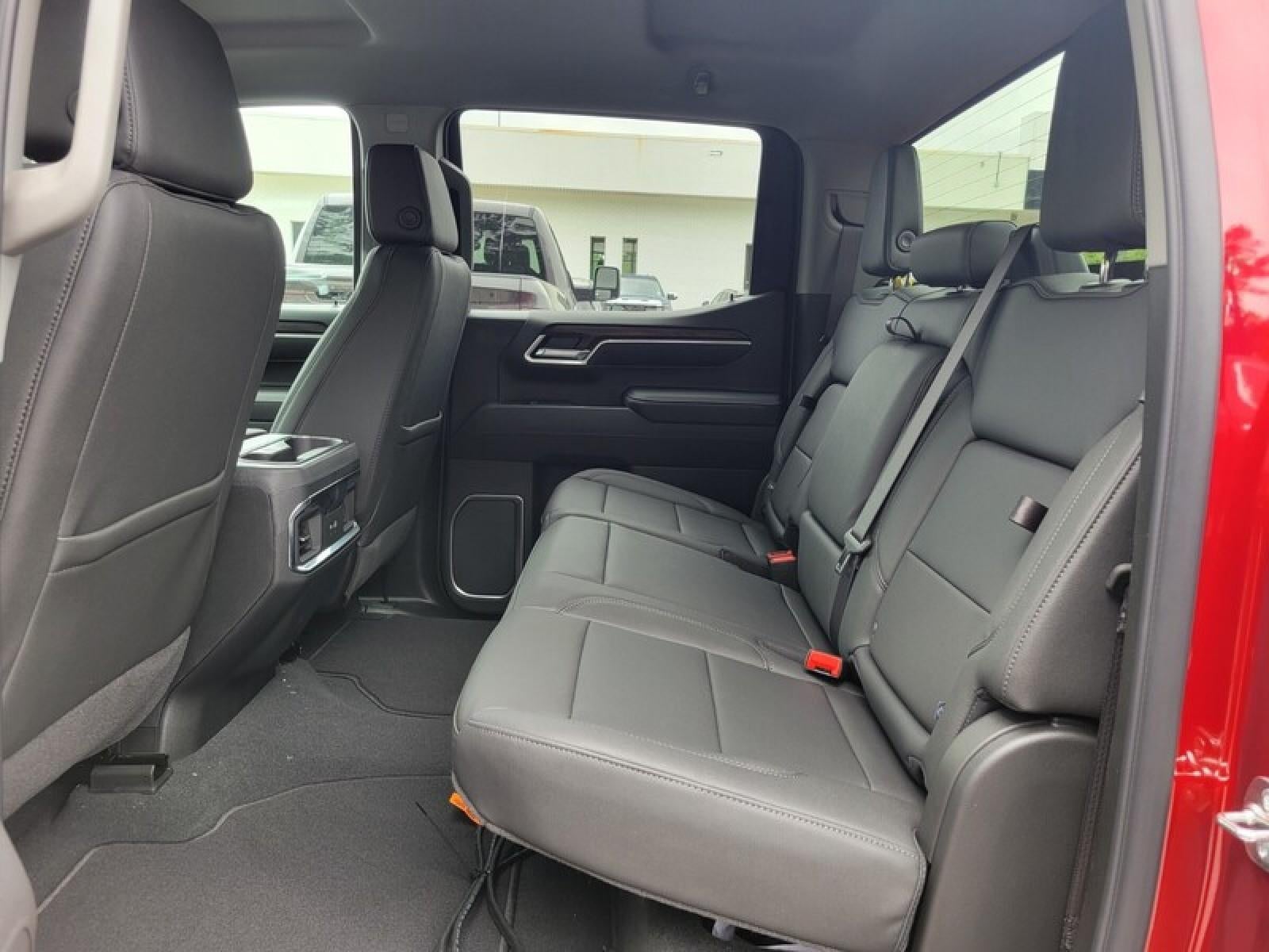 2026 GMC Sierra 1500 Crew Cab Short Box 4-Wheel Drive SLT