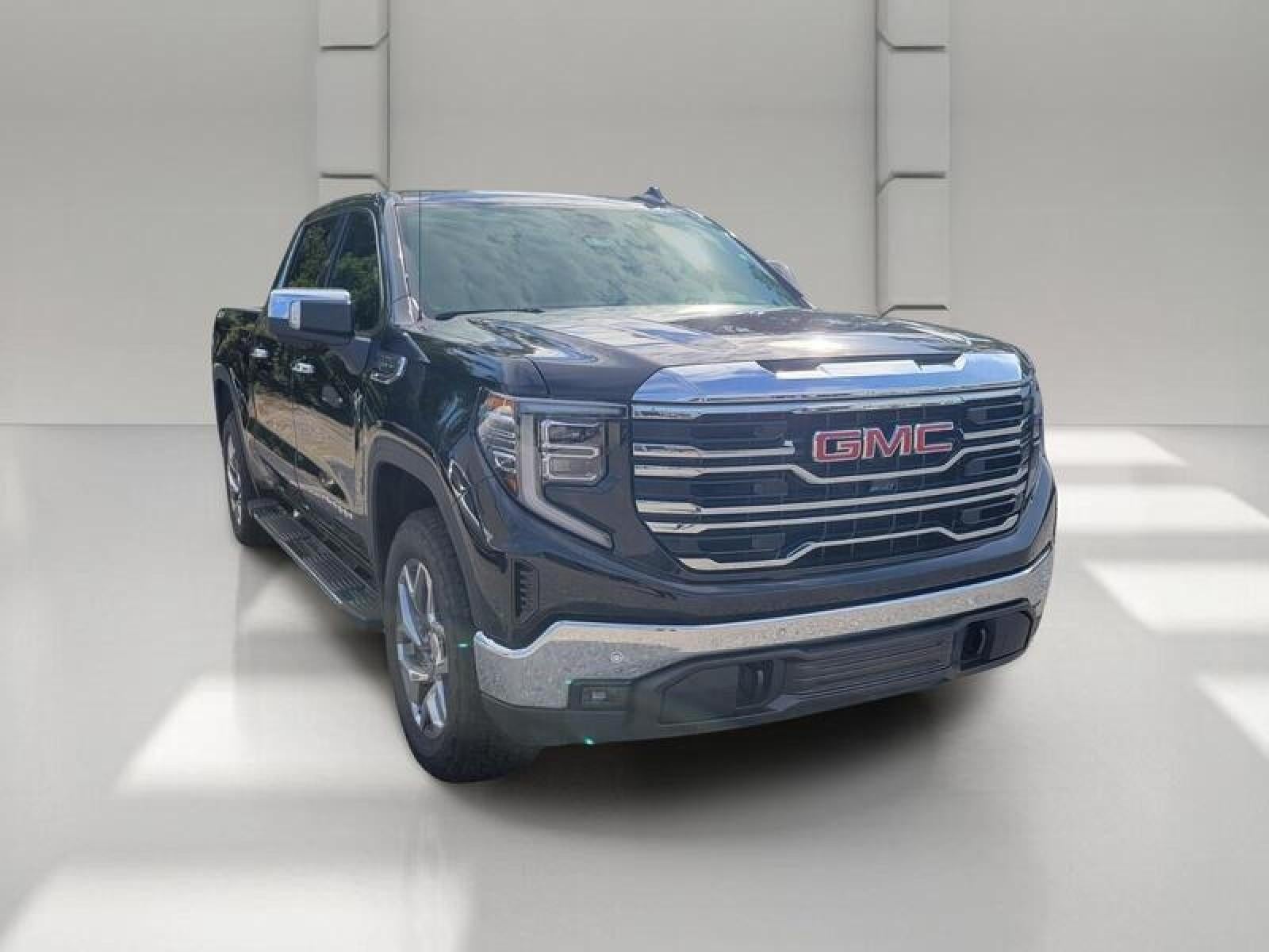 2026 GMC Sierra 1500 Crew Cab Short Box 4-Wheel Drive SLT