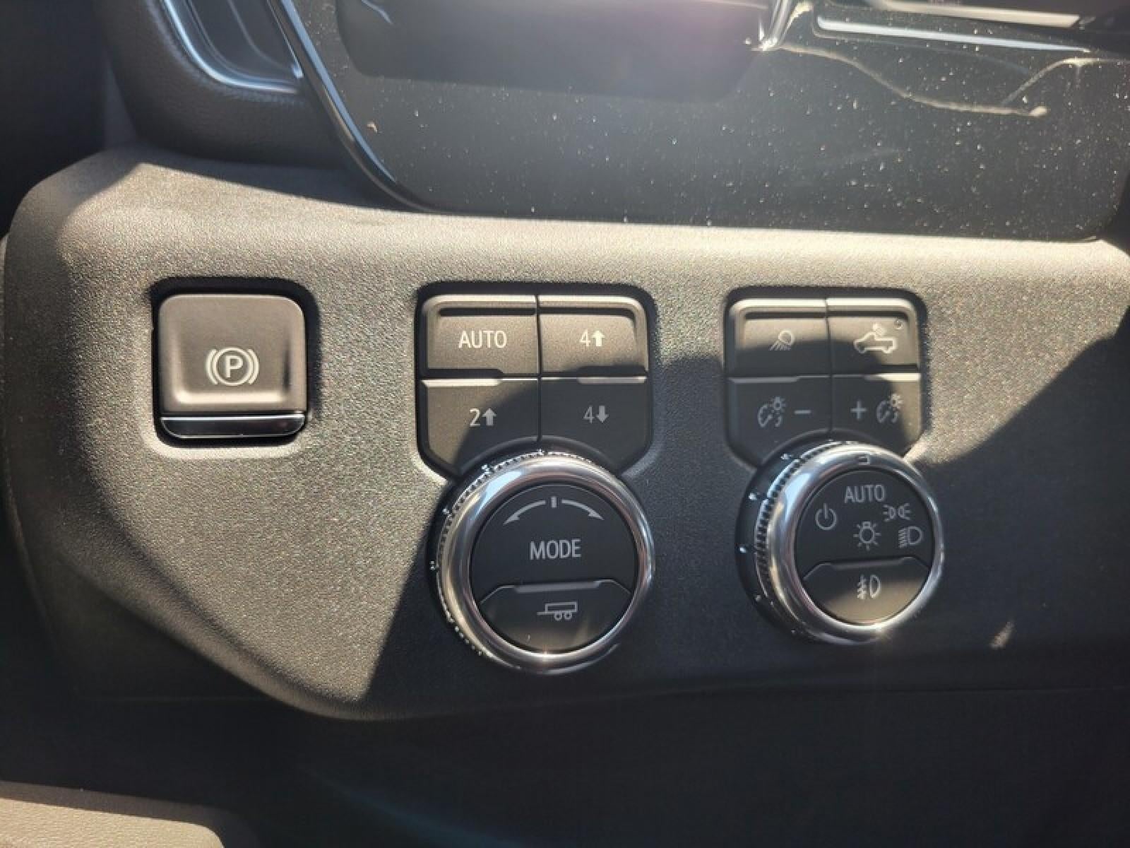2026 GMC Sierra 1500 Crew Cab Short Box 4-Wheel Drive SLT