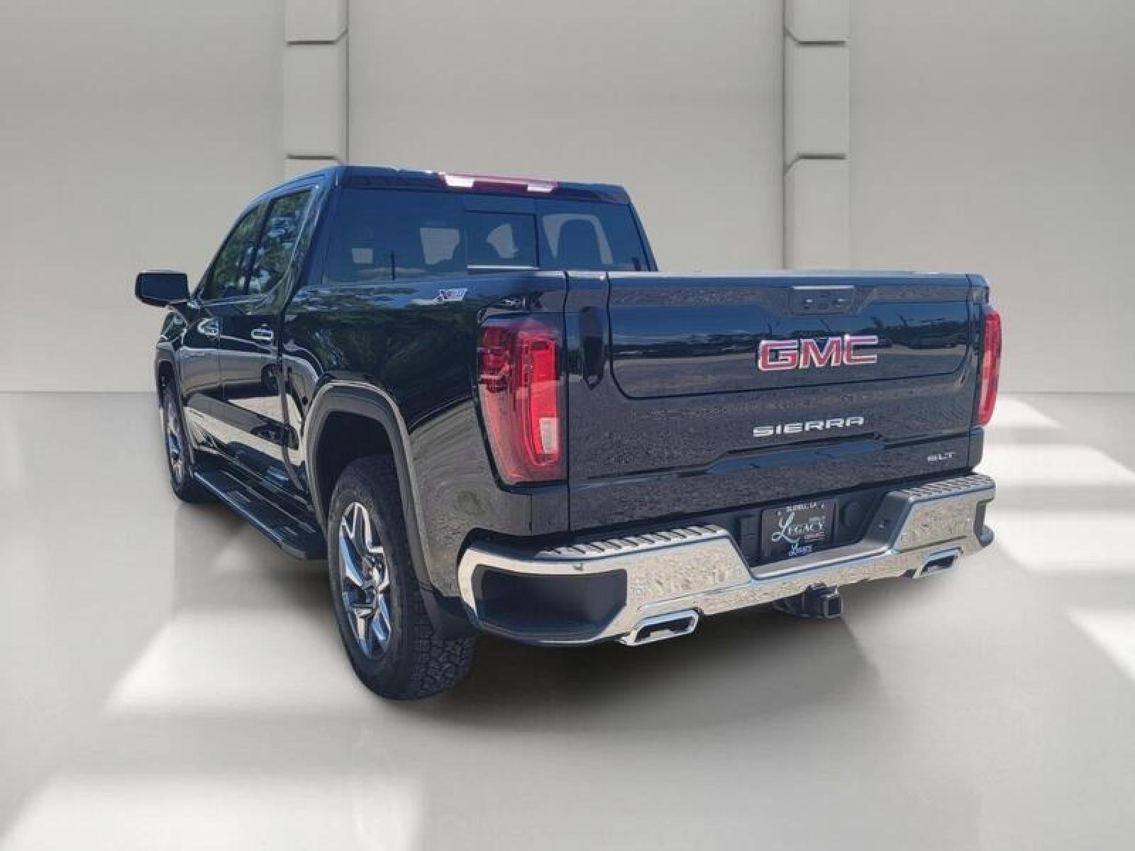 2026 GMC Sierra 1500 Crew Cab Short Box 4-Wheel Drive SLT