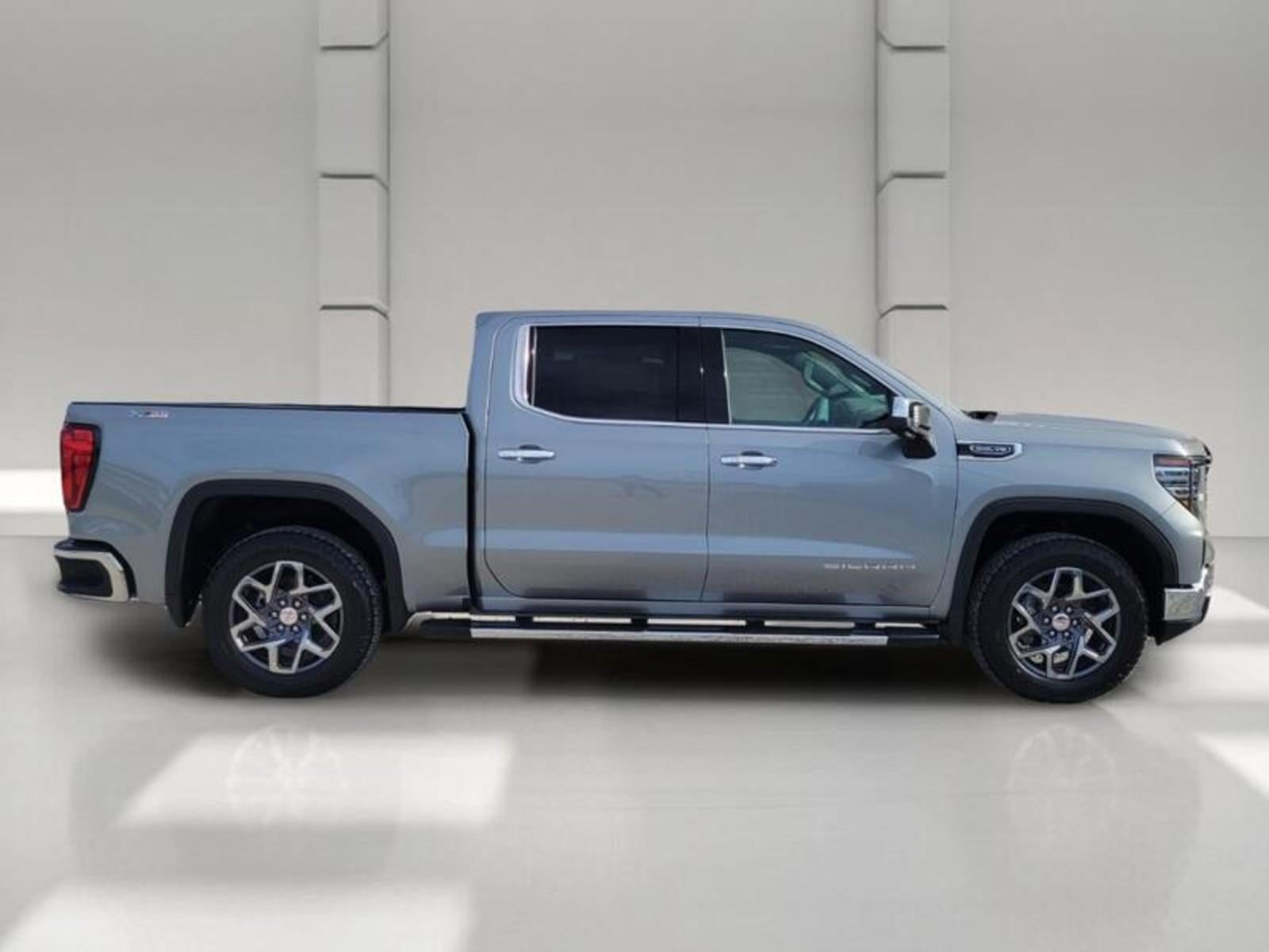 2026 GMC Sierra 1500 Crew Cab Short Box 4-Wheel Drive SLT