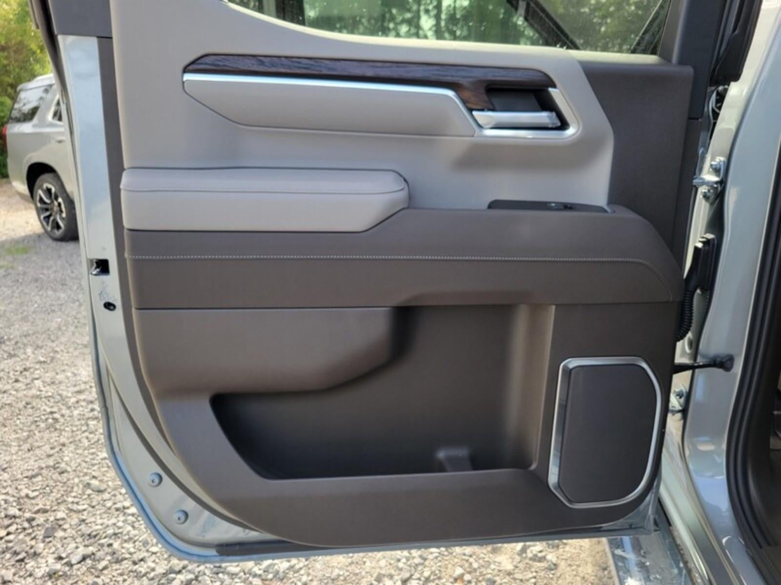 2026 GMC Sierra 1500 Crew Cab Short Box 4-Wheel Drive SLT