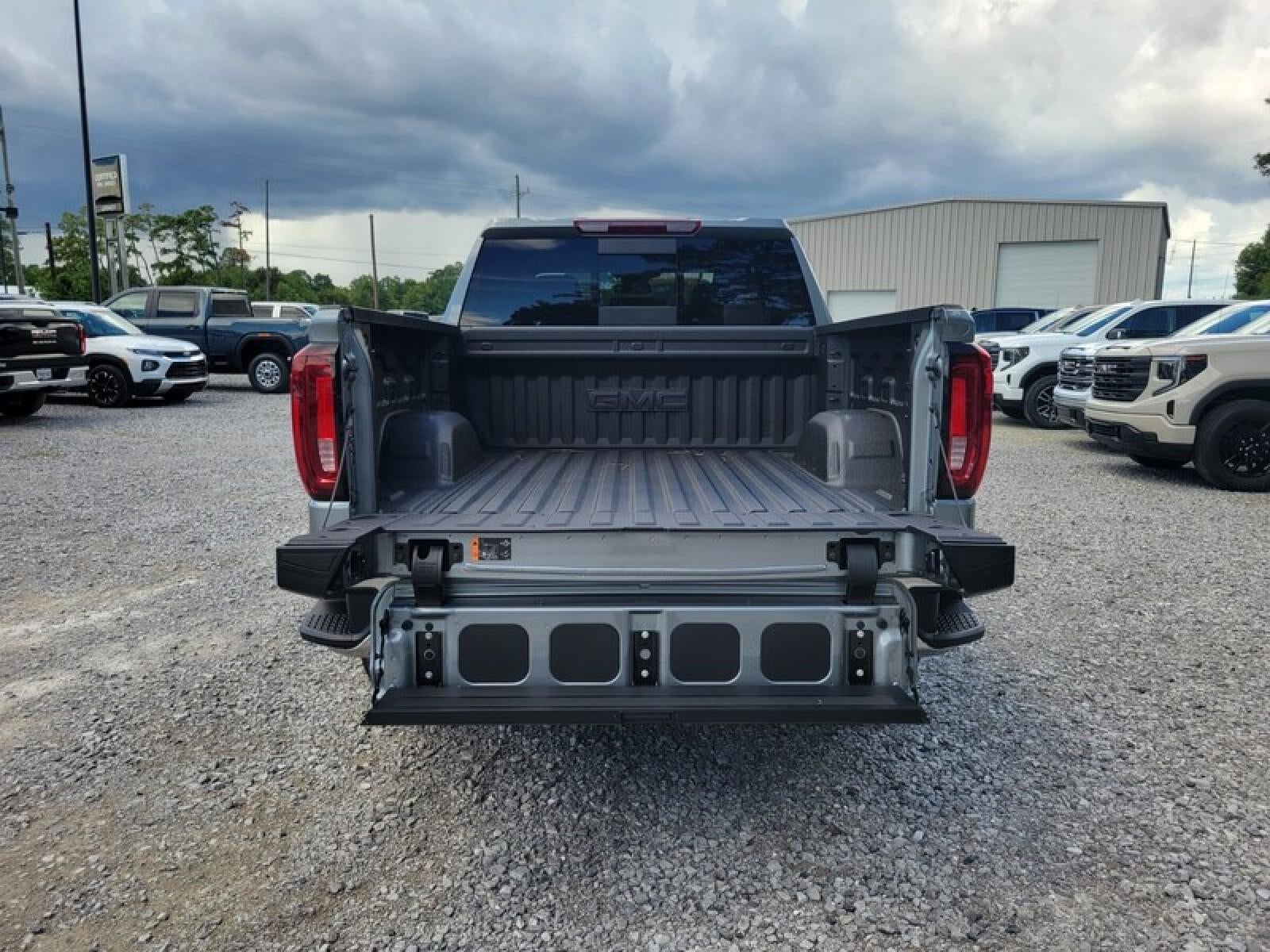 2026 GMC Sierra 1500 Crew Cab Short Box 4-Wheel Drive SLT
