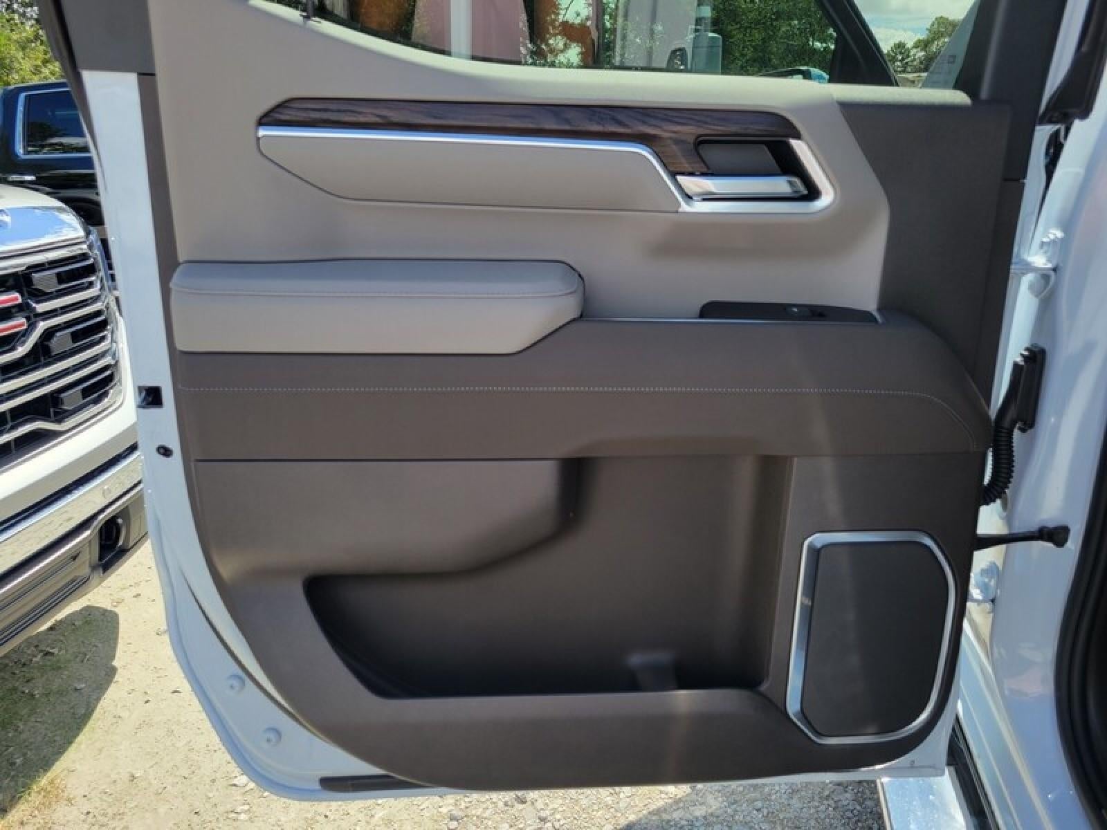 2026 GMC Sierra 1500 Crew Cab Short Box 4-Wheel Drive SLT