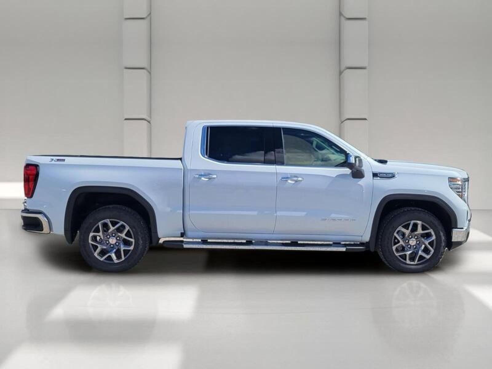 2026 GMC Sierra 1500 Crew Cab Short Box 4-Wheel Drive SLT