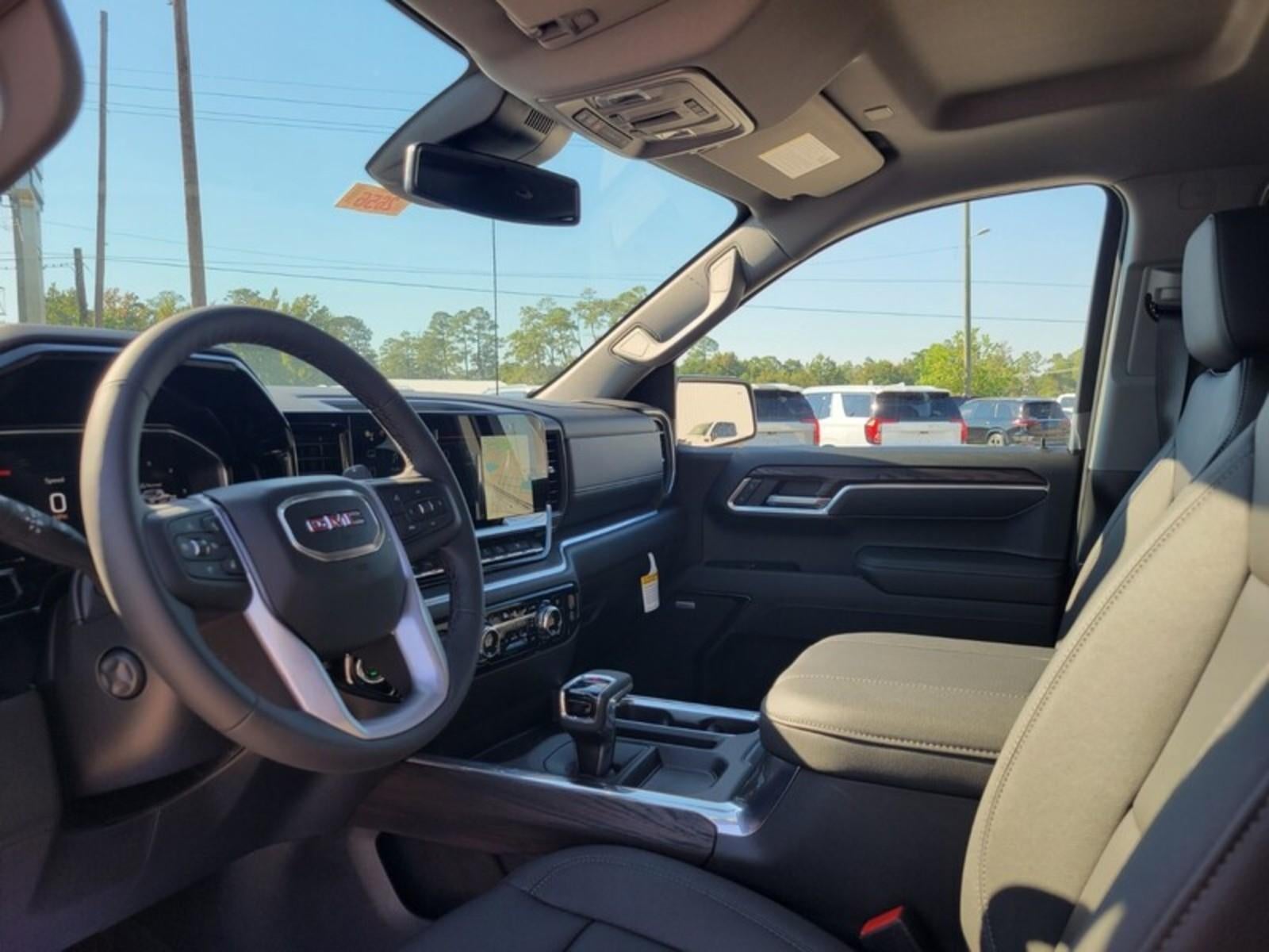 2026 GMC Sierra 1500 Crew Cab Short Box 4-Wheel Drive SLT