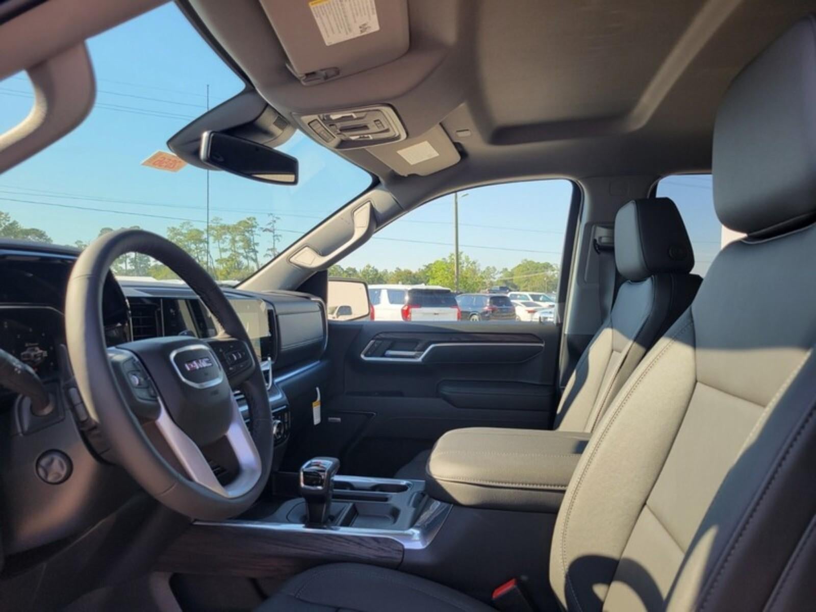 2026 GMC Sierra 1500 Crew Cab Short Box 4-Wheel Drive SLT