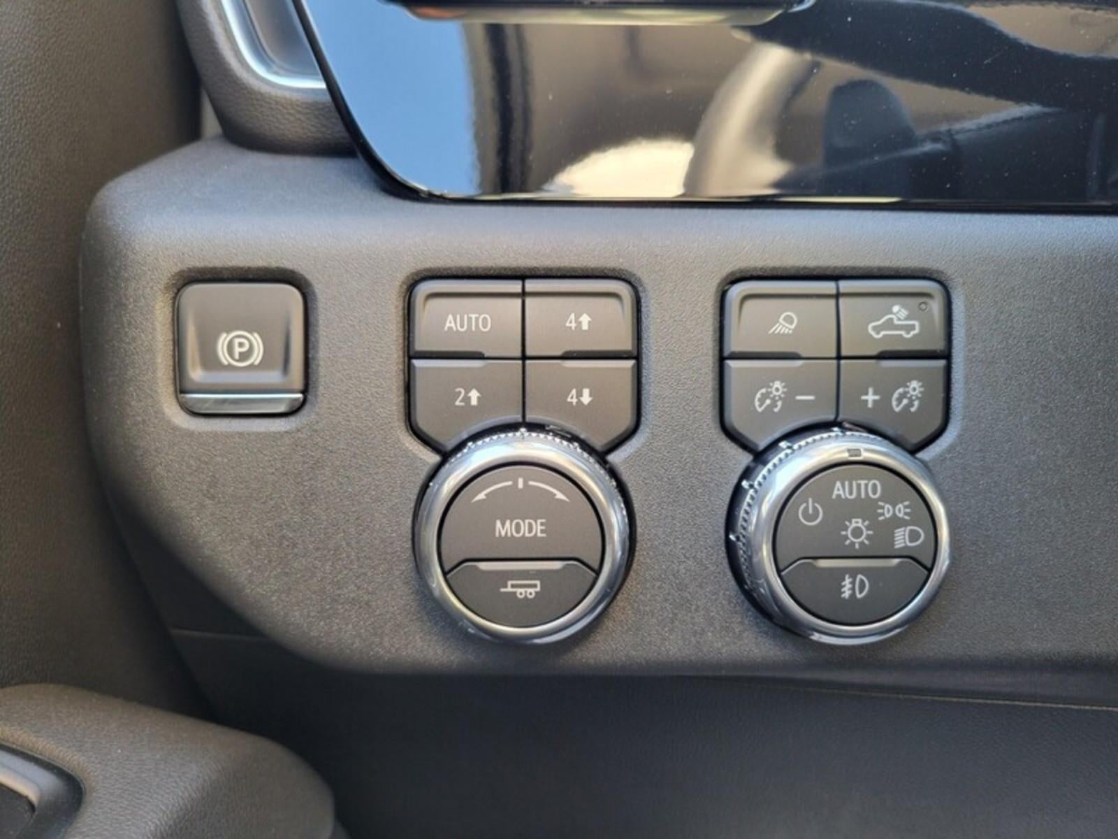 2026 GMC Sierra 1500 Crew Cab Short Box 4-Wheel Drive SLT