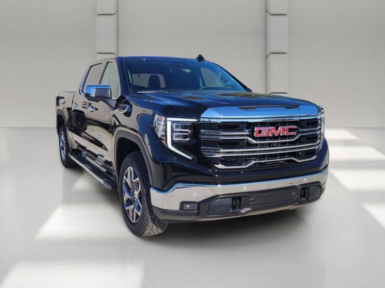 2026 GMC Sierra 1500 Crew Cab Short Box 4-Wheel Drive SLT