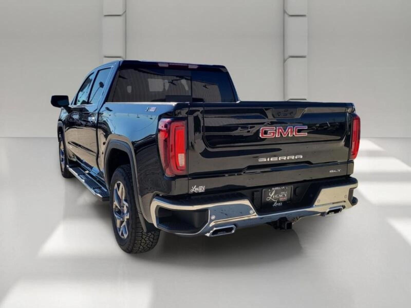 2026 GMC Sierra 1500 Crew Cab Short Box 4-Wheel Drive SLT