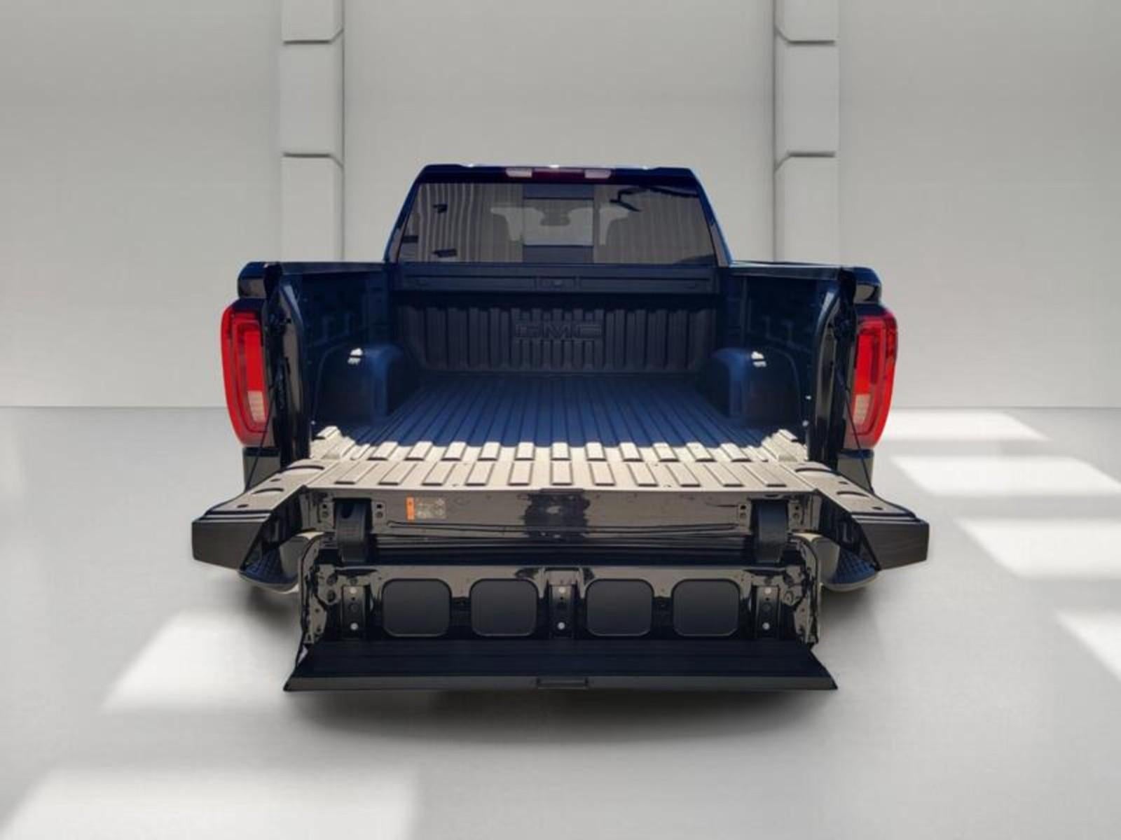 2026 GMC Sierra 1500 Crew Cab Short Box 4-Wheel Drive SLT