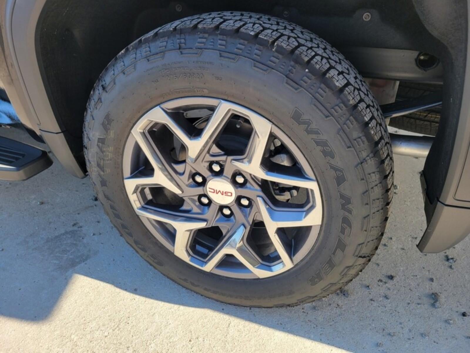 2026 GMC Sierra 1500 Crew Cab Short Box 4-Wheel Drive SLT
