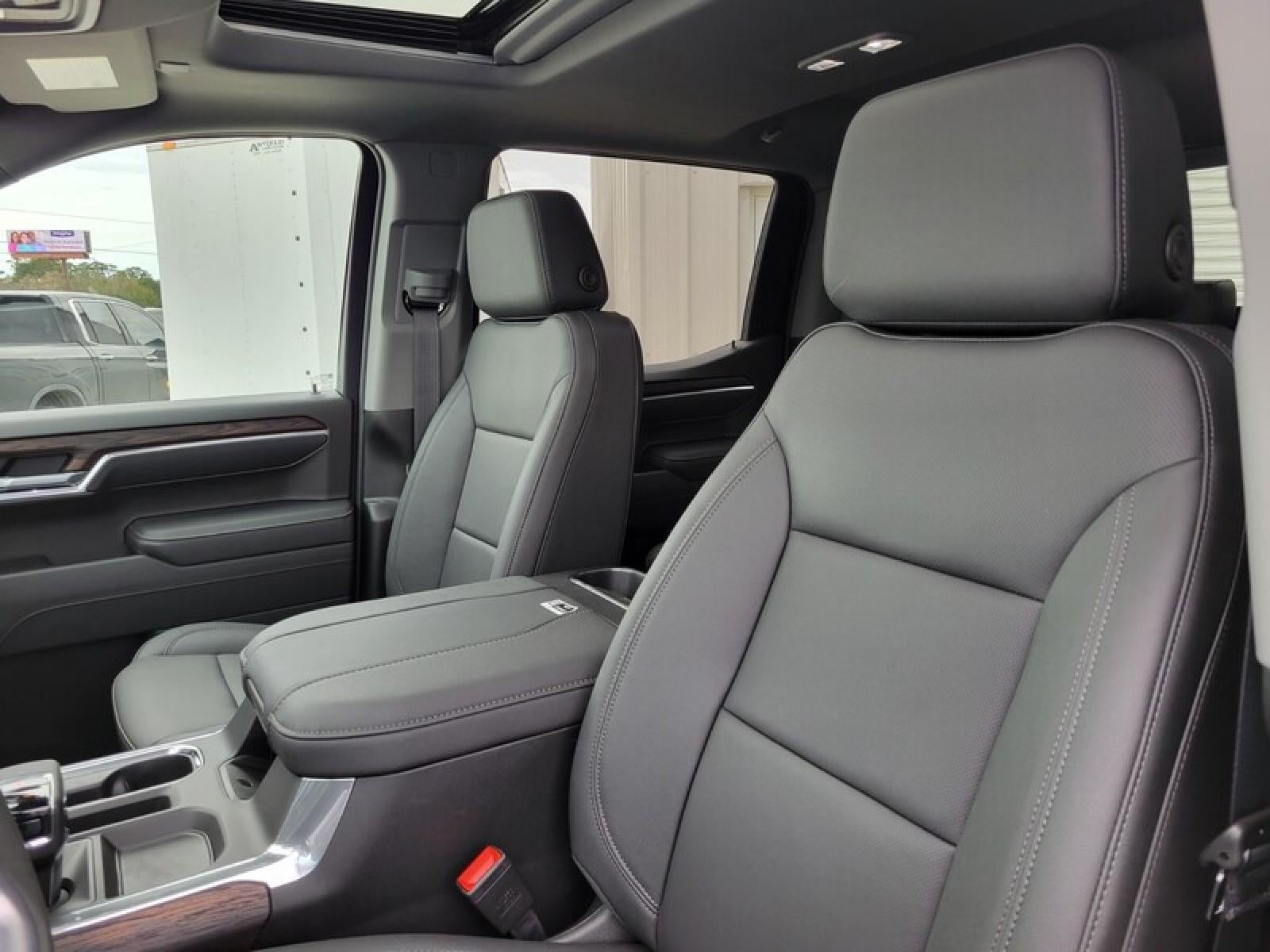 2026 GMC Sierra 1500 Crew Cab Short Box 4-Wheel Drive SLT