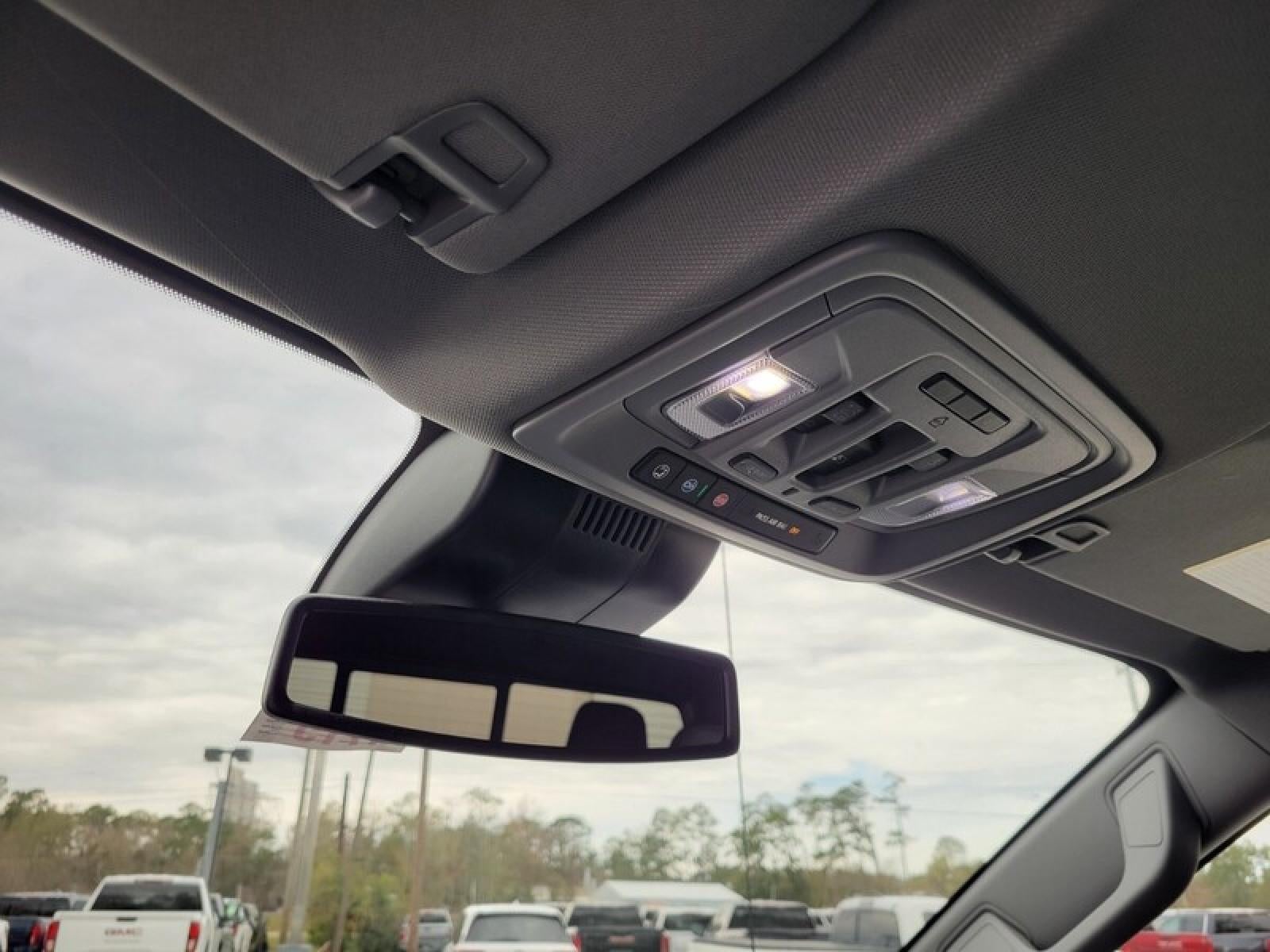 2026 GMC Sierra 1500 Crew Cab Short Box 4-Wheel Drive SLT