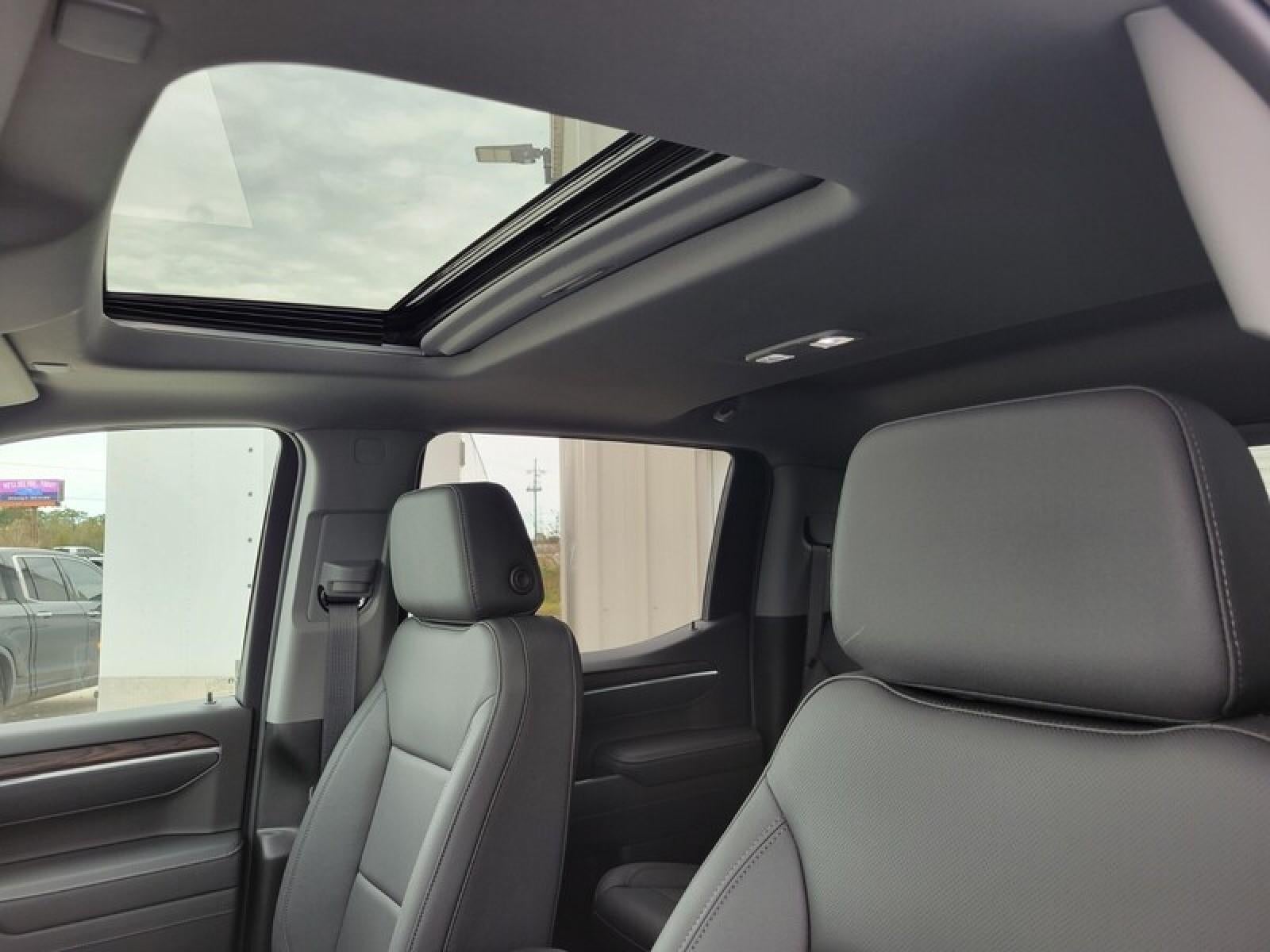 2026 GMC Sierra 1500 Crew Cab Short Box 4-Wheel Drive SLT