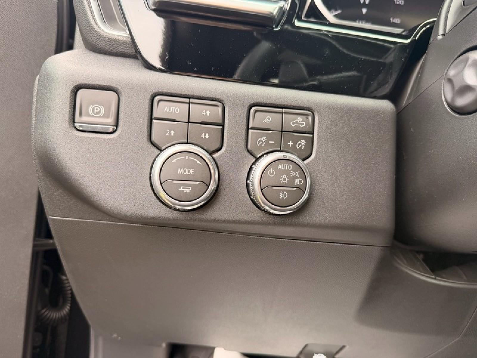 2026 GMC Sierra 1500 Crew Cab Short Box 4-Wheel Drive SLT