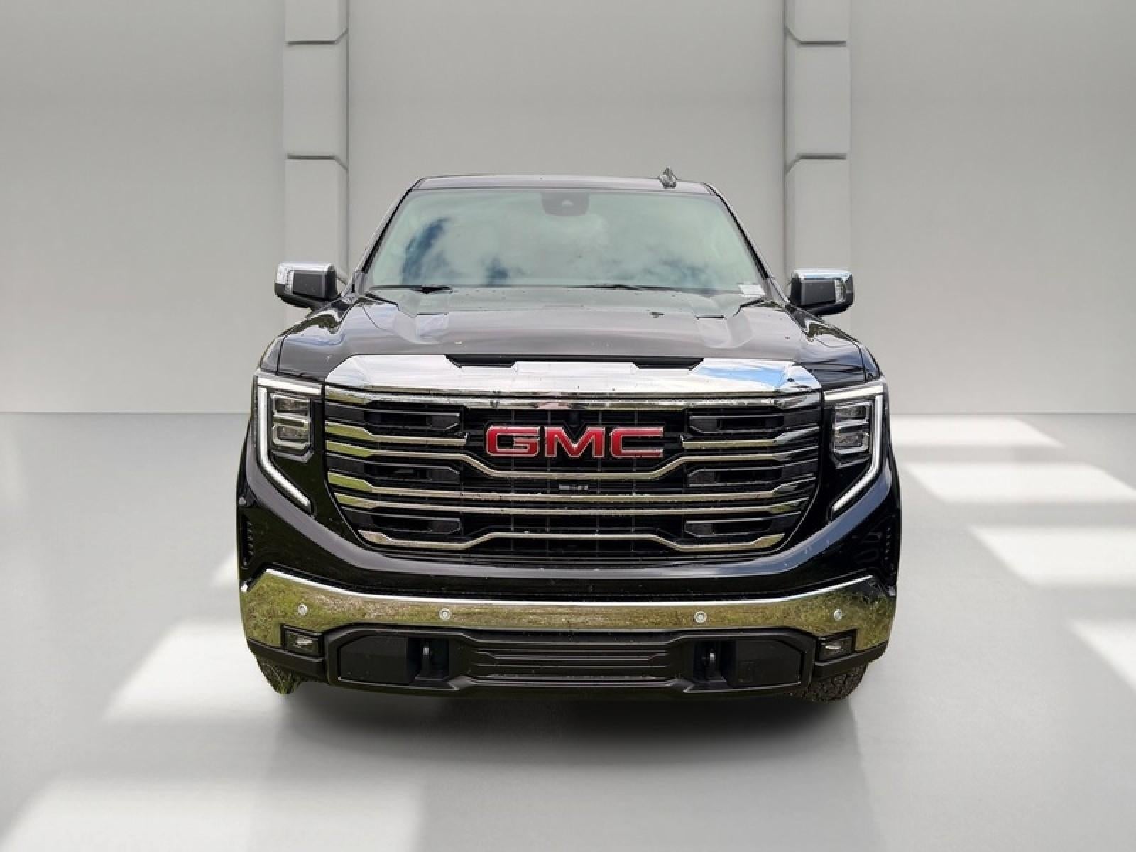 2026 GMC Sierra 1500 Crew Cab Short Box 4-Wheel Drive SLT