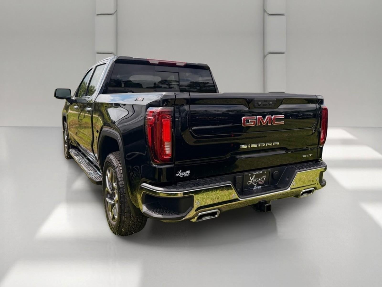 2026 GMC Sierra 1500 Crew Cab Short Box 4-Wheel Drive SLT