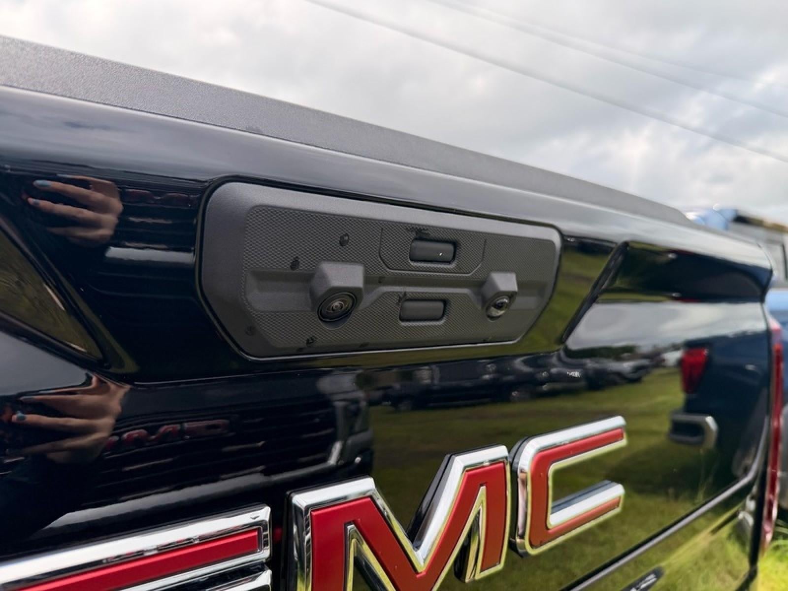 2026 GMC Sierra 1500 Crew Cab Short Box 4-Wheel Drive SLT