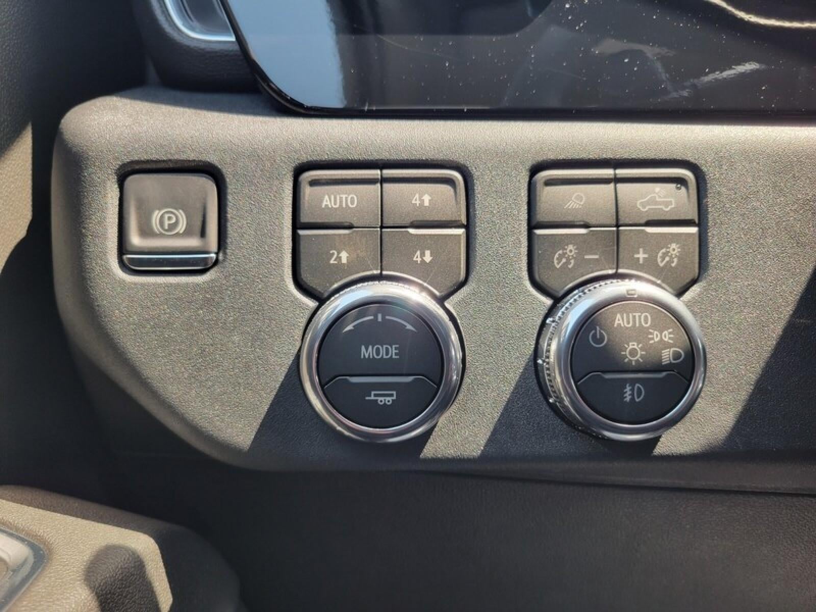 2026 GMC Sierra 1500 Crew Cab Short Box 4-Wheel Drive SLT